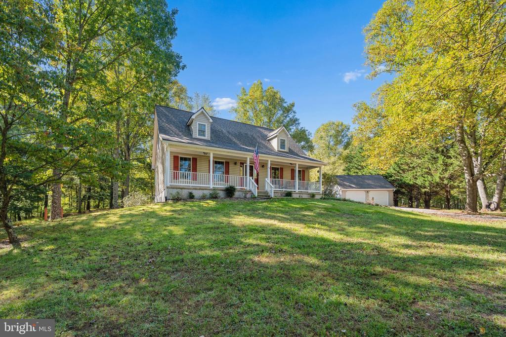84 COTTONWOOD LANE