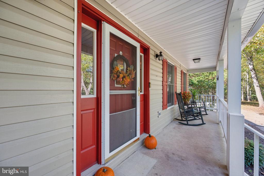 84 COTTONWOOD LANE