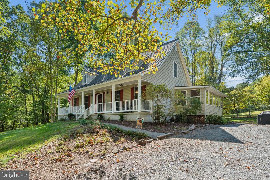 84 COTTONWOOD LANE