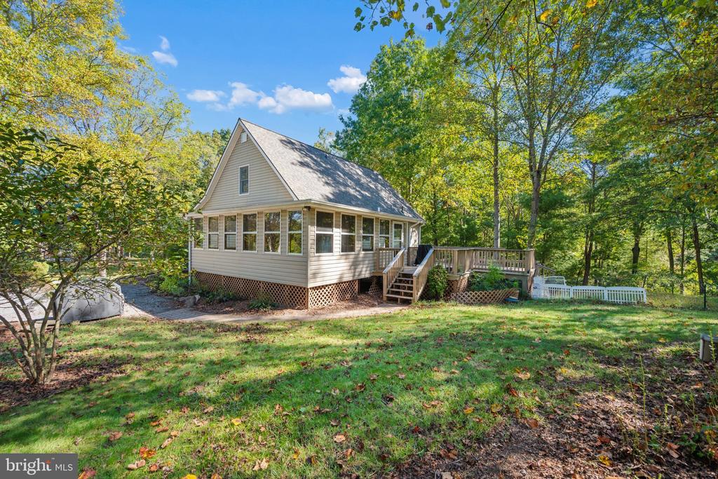 84 COTTONWOOD LANE