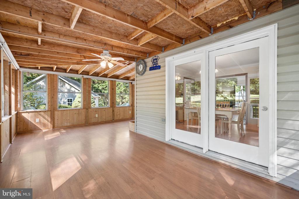 84 COTTONWOOD LANE