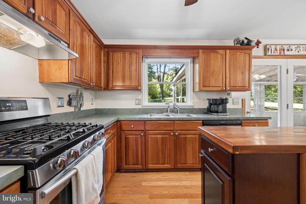 84 COTTONWOOD LANE