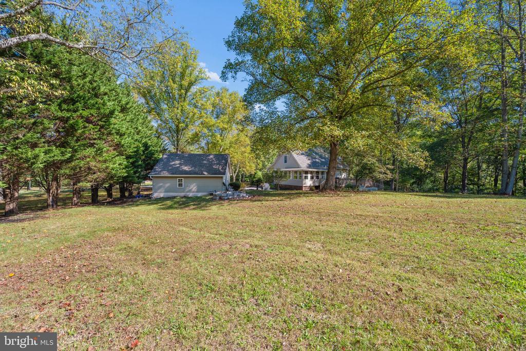 84 COTTONWOOD LANE