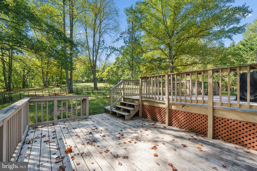 84 COTTONWOOD LANE