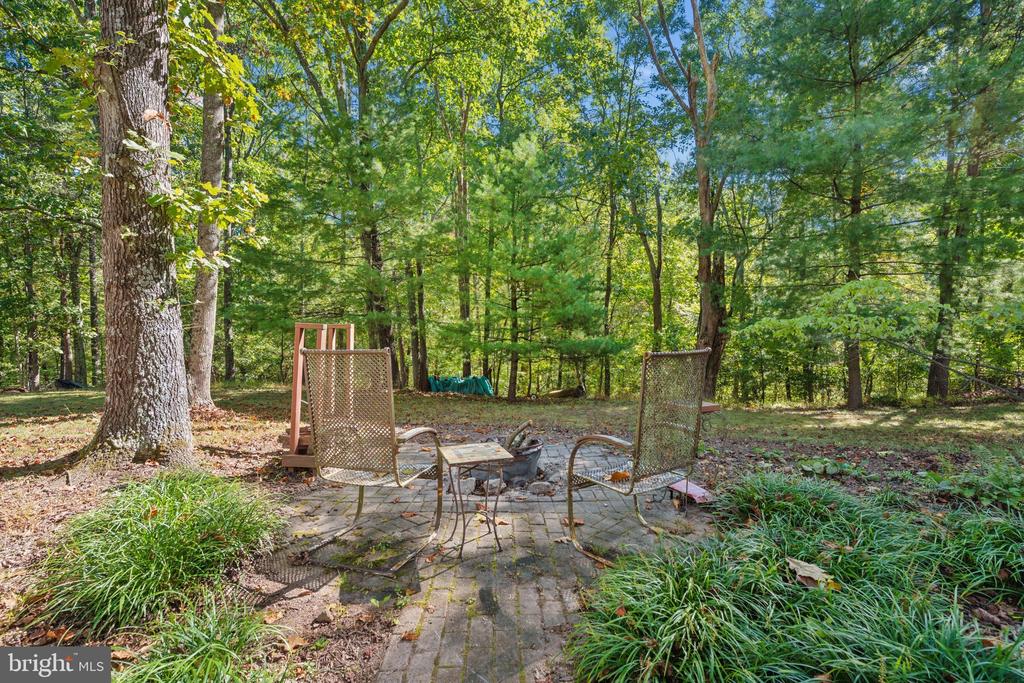 84 COTTONWOOD LANE