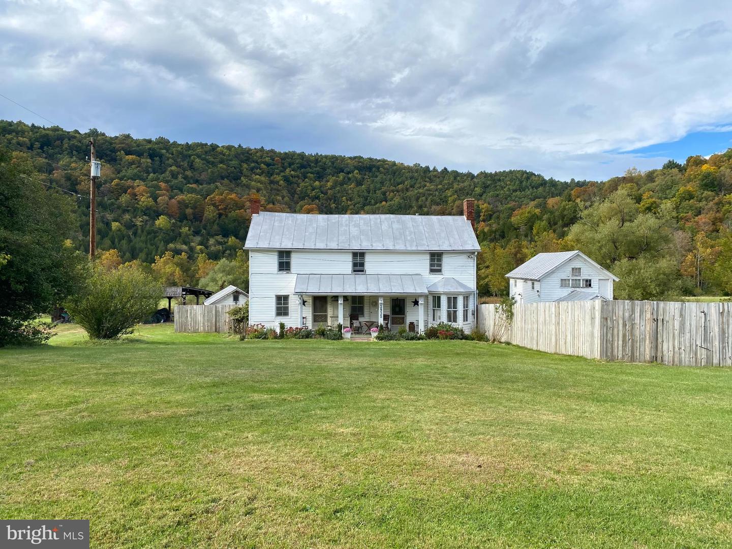3935 Blue Gray TRAIL