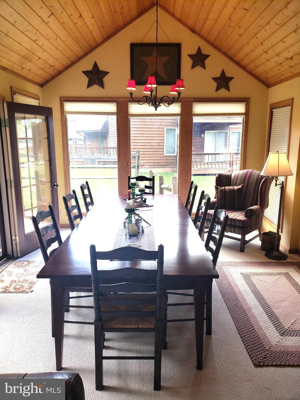 2598 TIMBERLINE ROAD