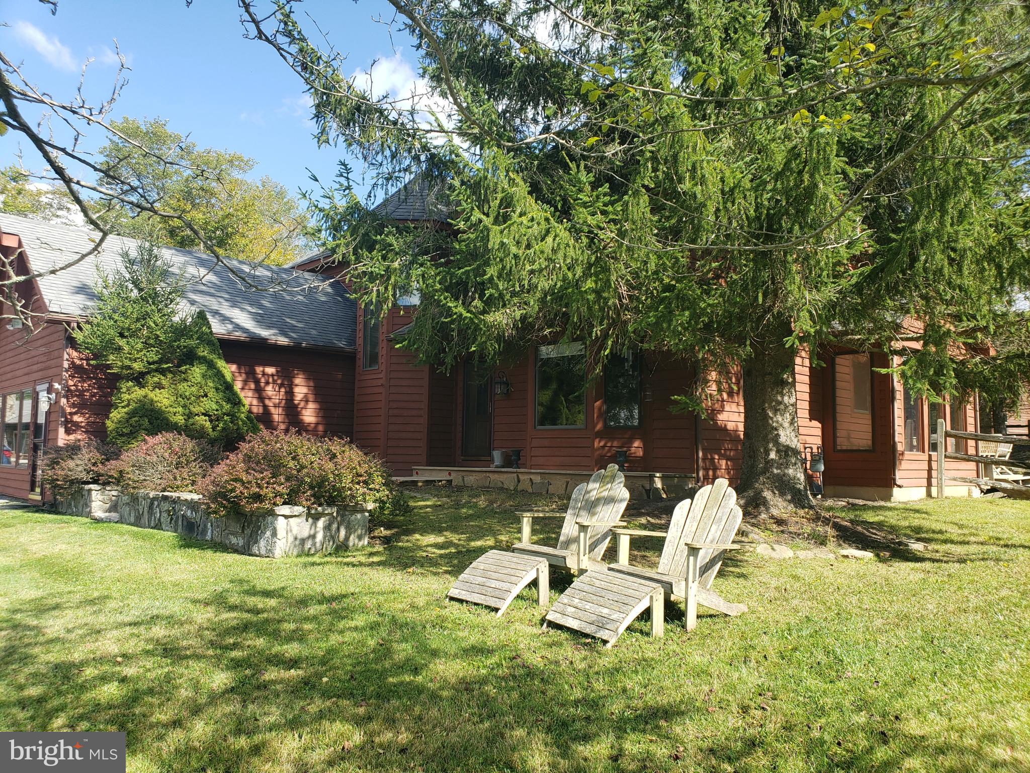 2598 TIMBERLINE ROAD