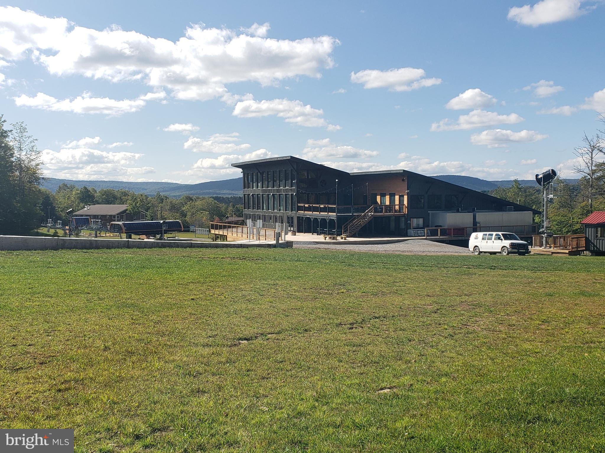 2598 TIMBERLINE ROAD