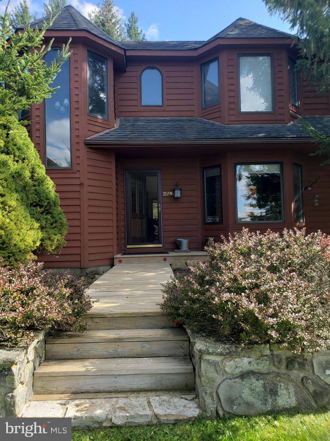 2598 TIMBERLINE ROAD