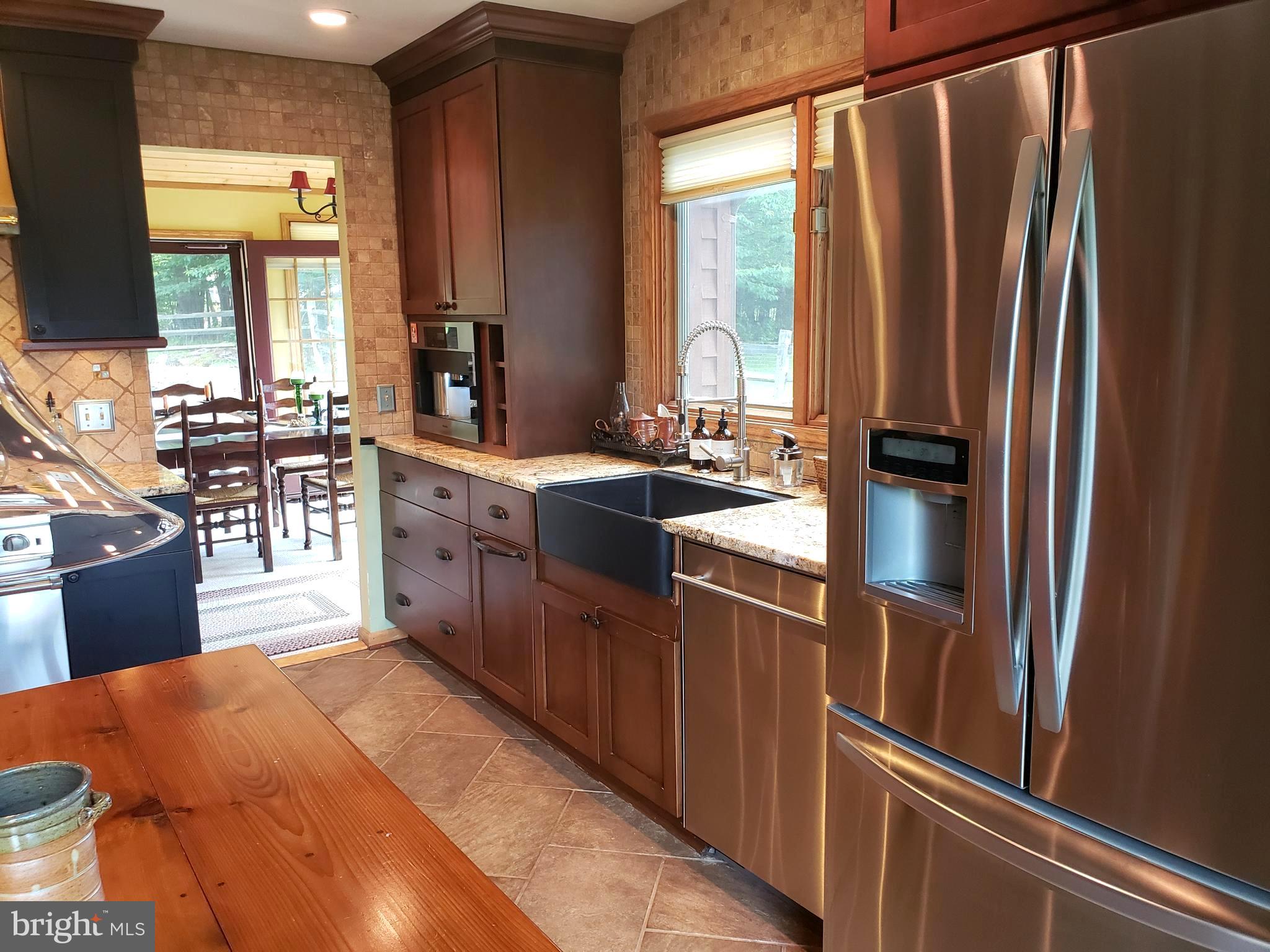 2598 TIMBERLINE ROAD