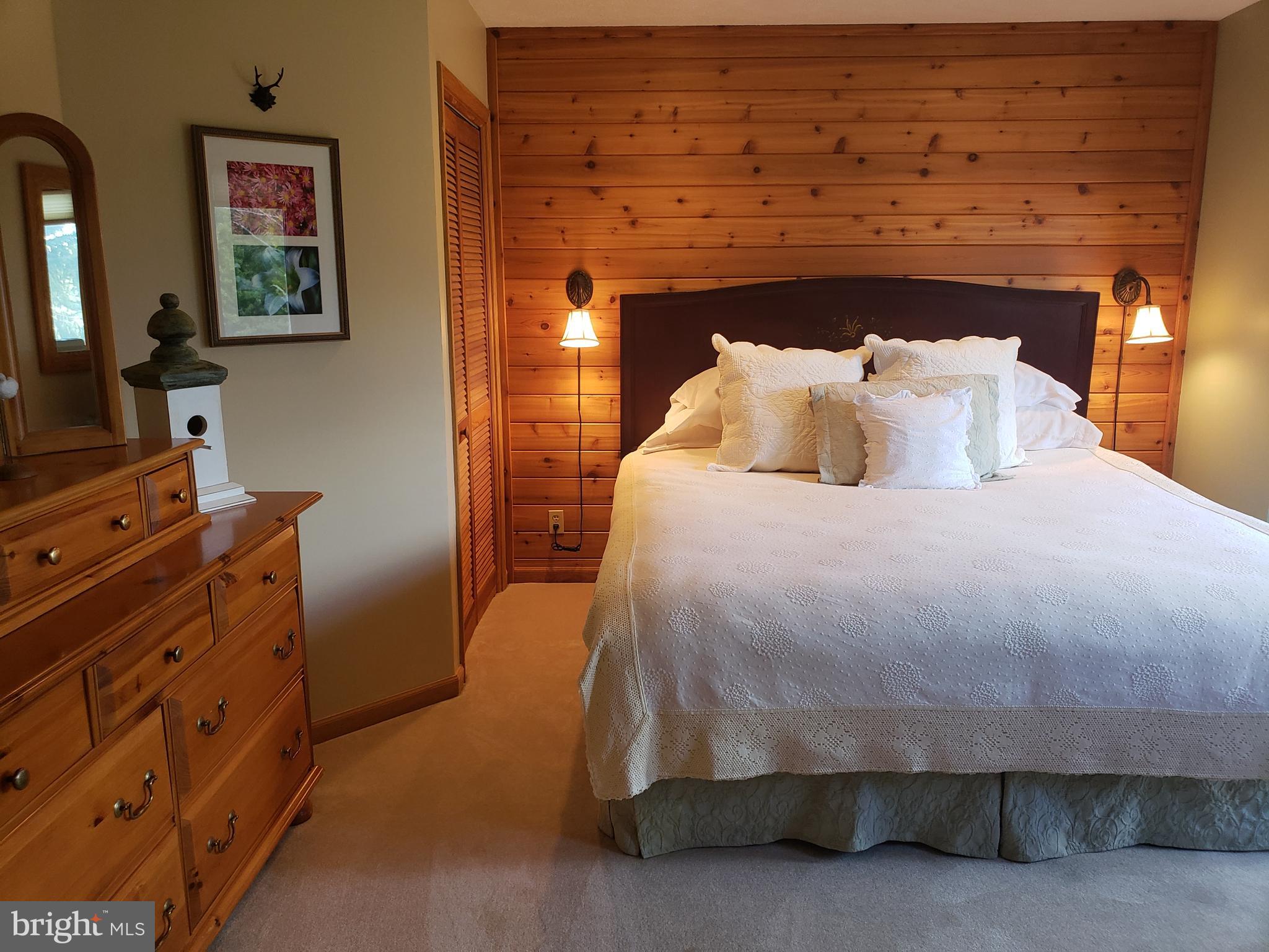 2598 TIMBERLINE ROAD