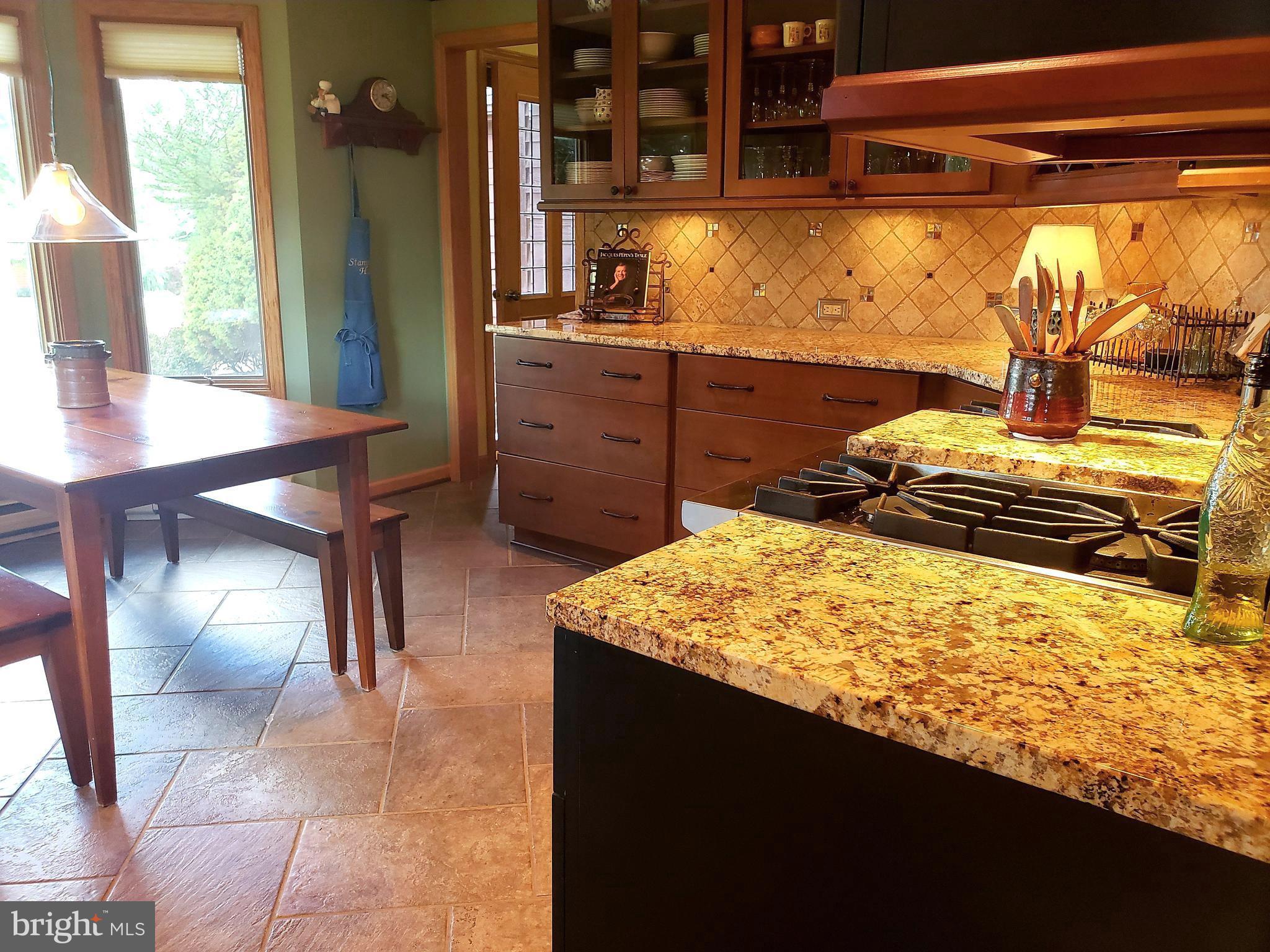 2598 TIMBERLINE ROAD