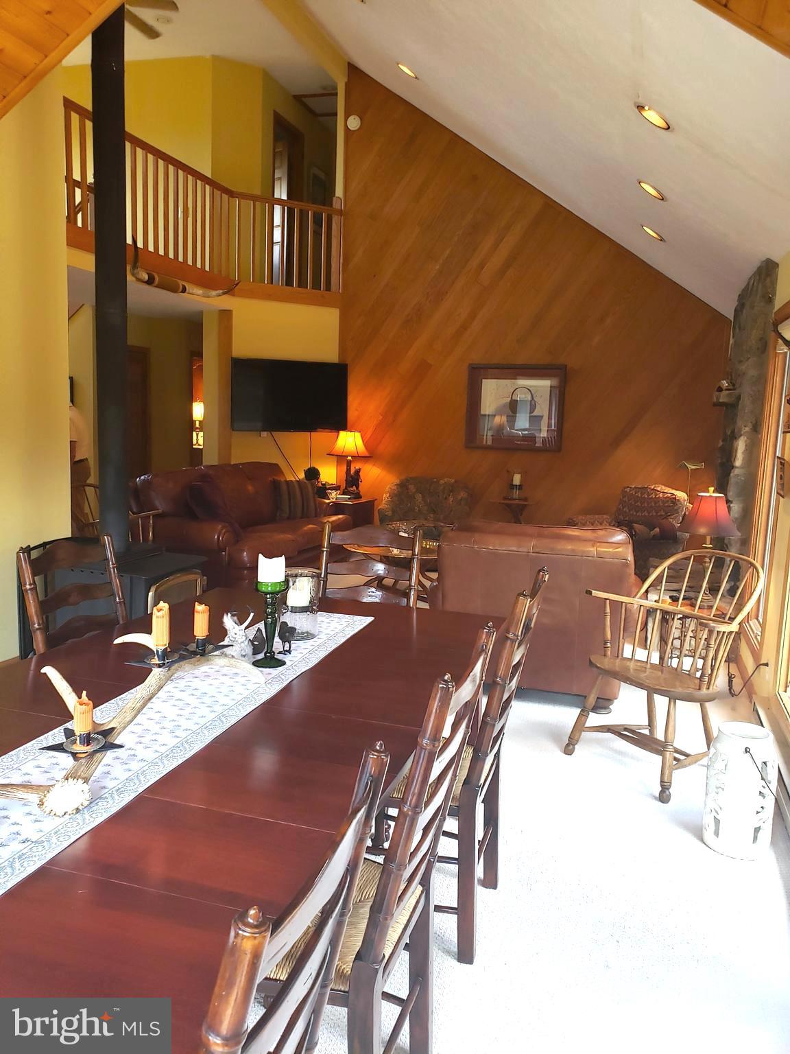 2598 TIMBERLINE ROAD