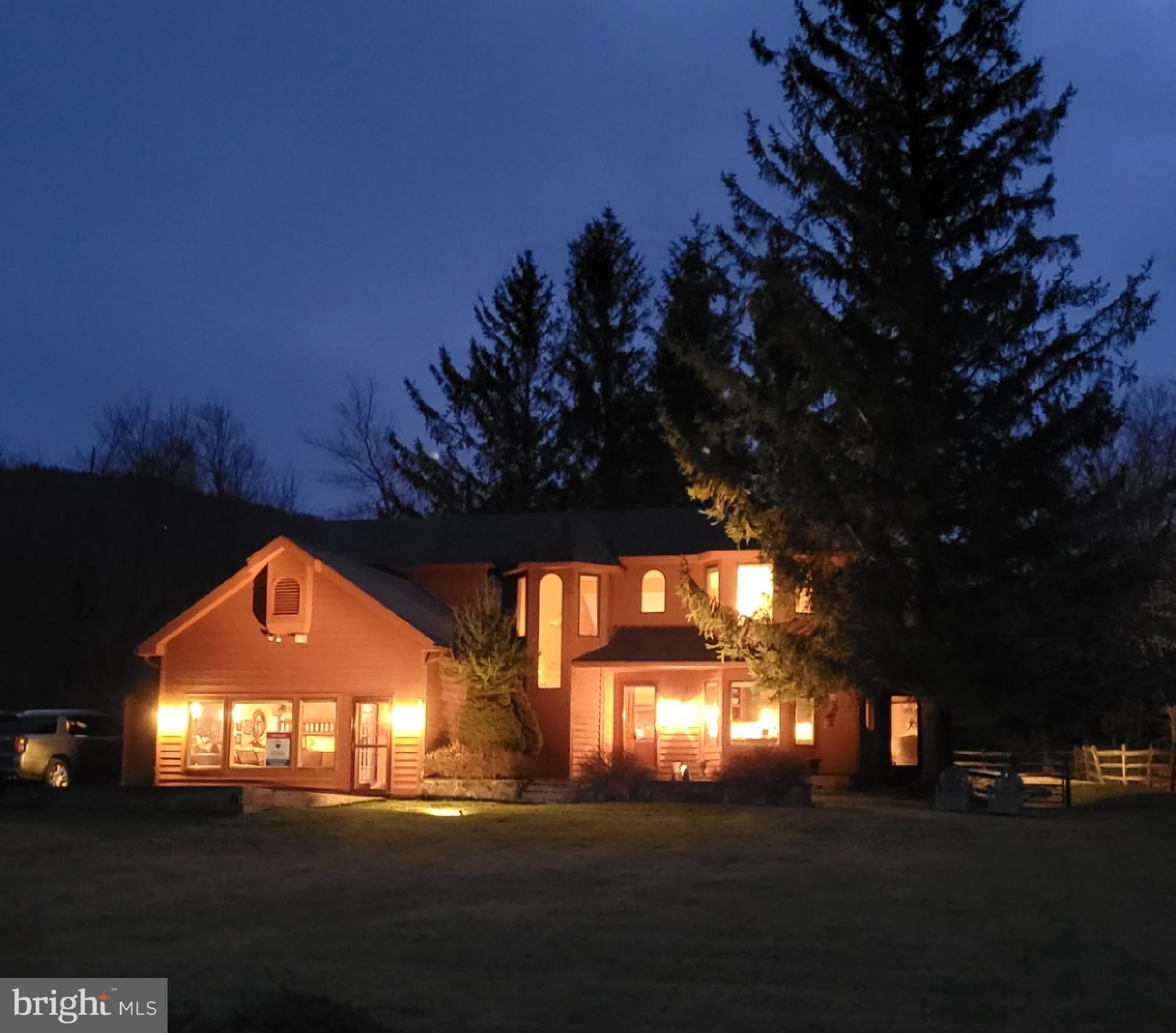 2598 TIMBERLINE ROAD