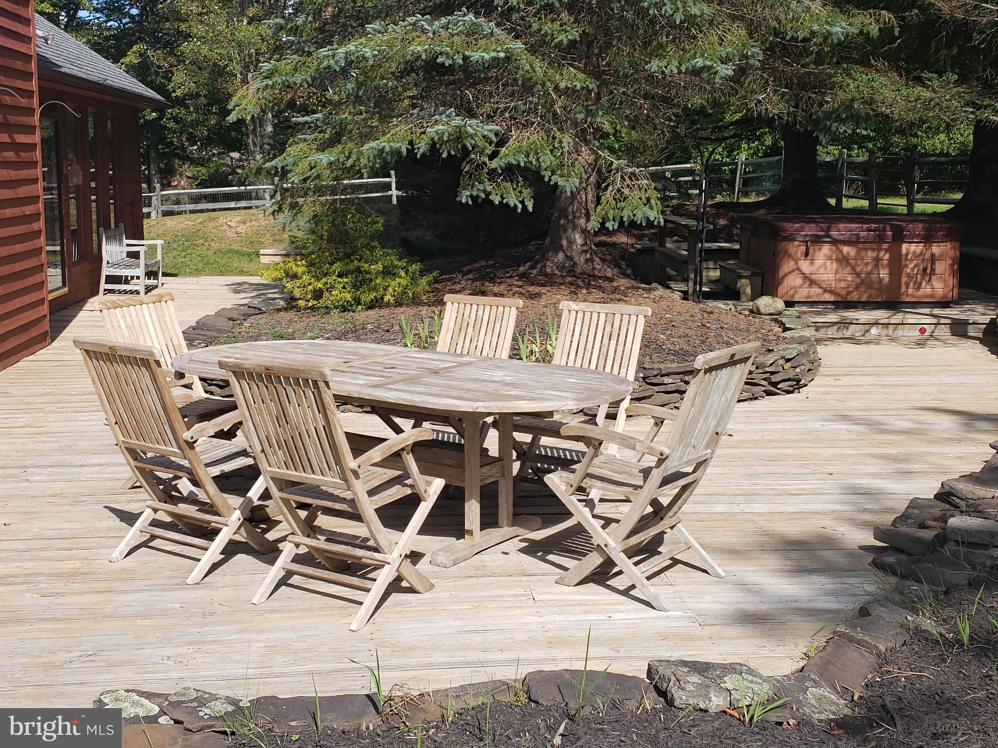 2598 TIMBERLINE ROAD