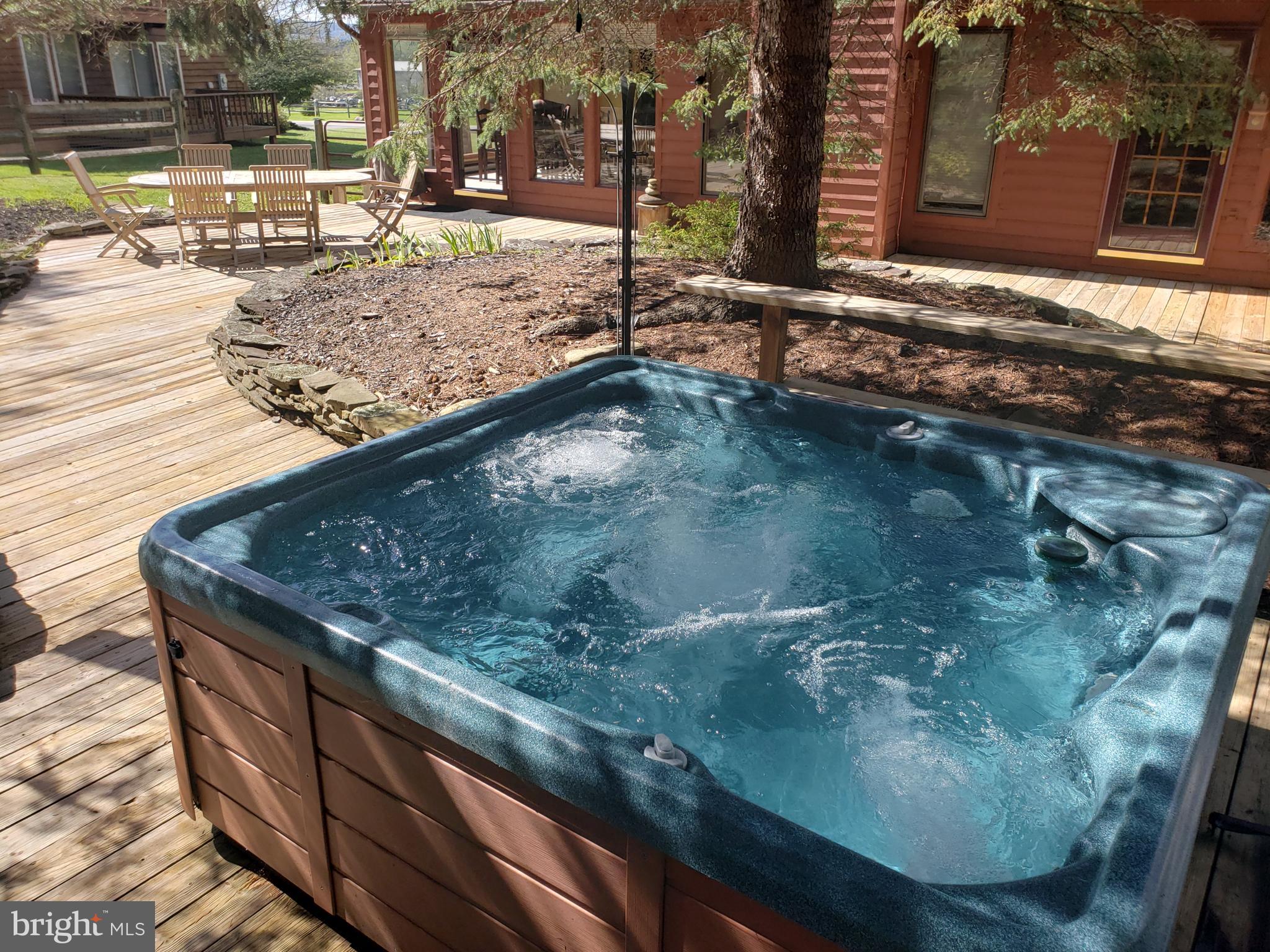 2598 TIMBERLINE ROAD
