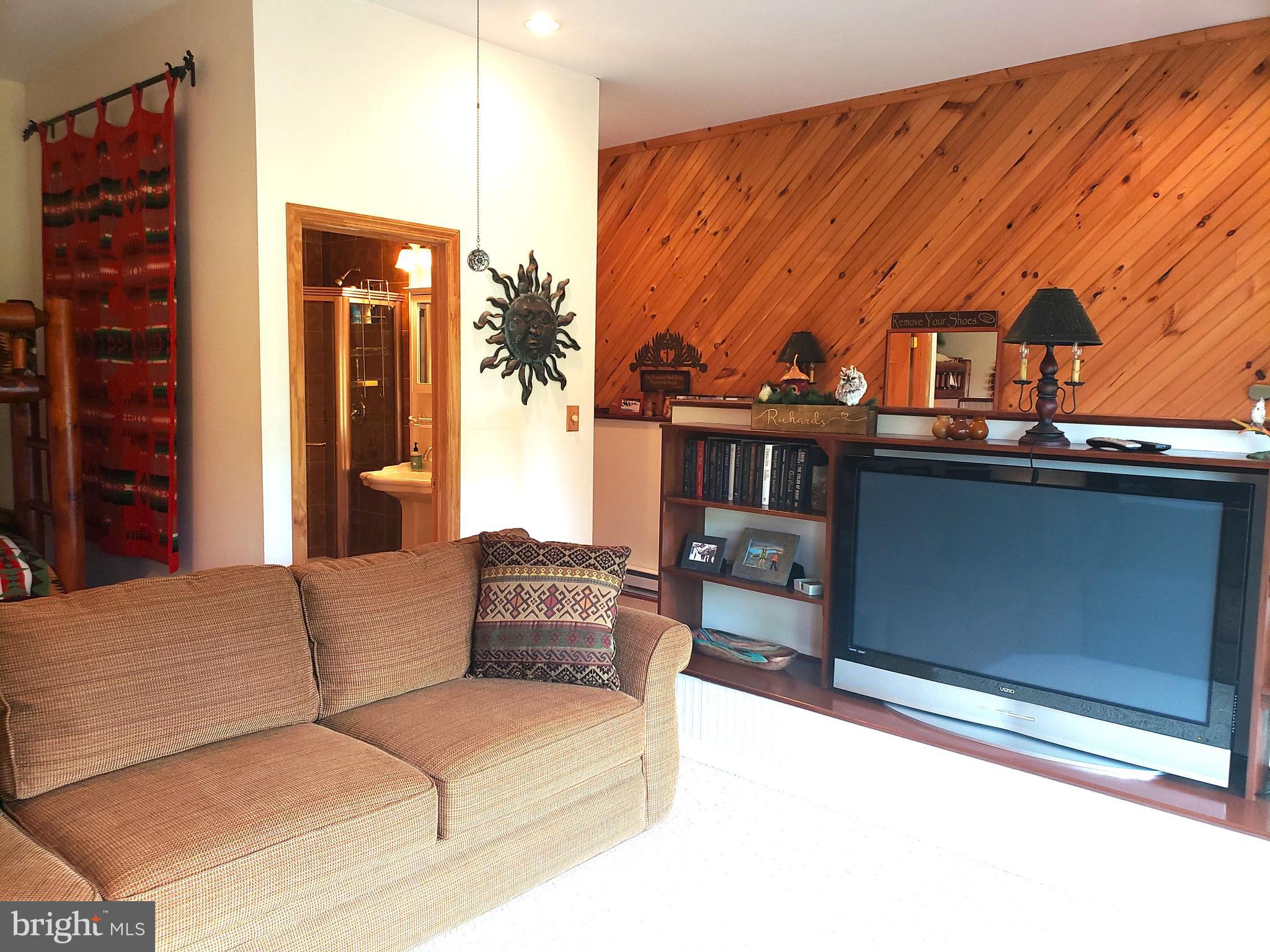 2598 TIMBERLINE ROAD