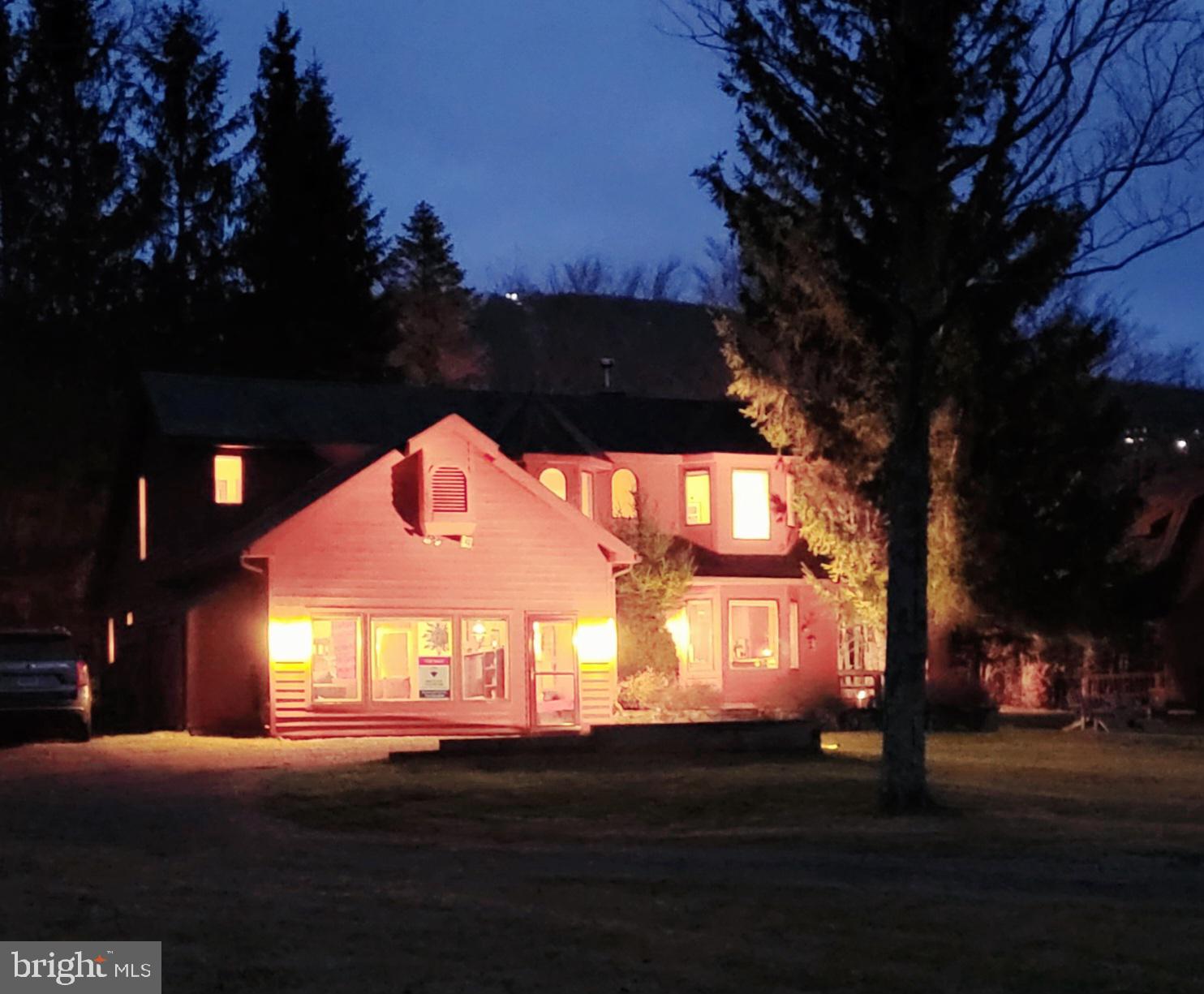 2598 TIMBERLINE ROAD