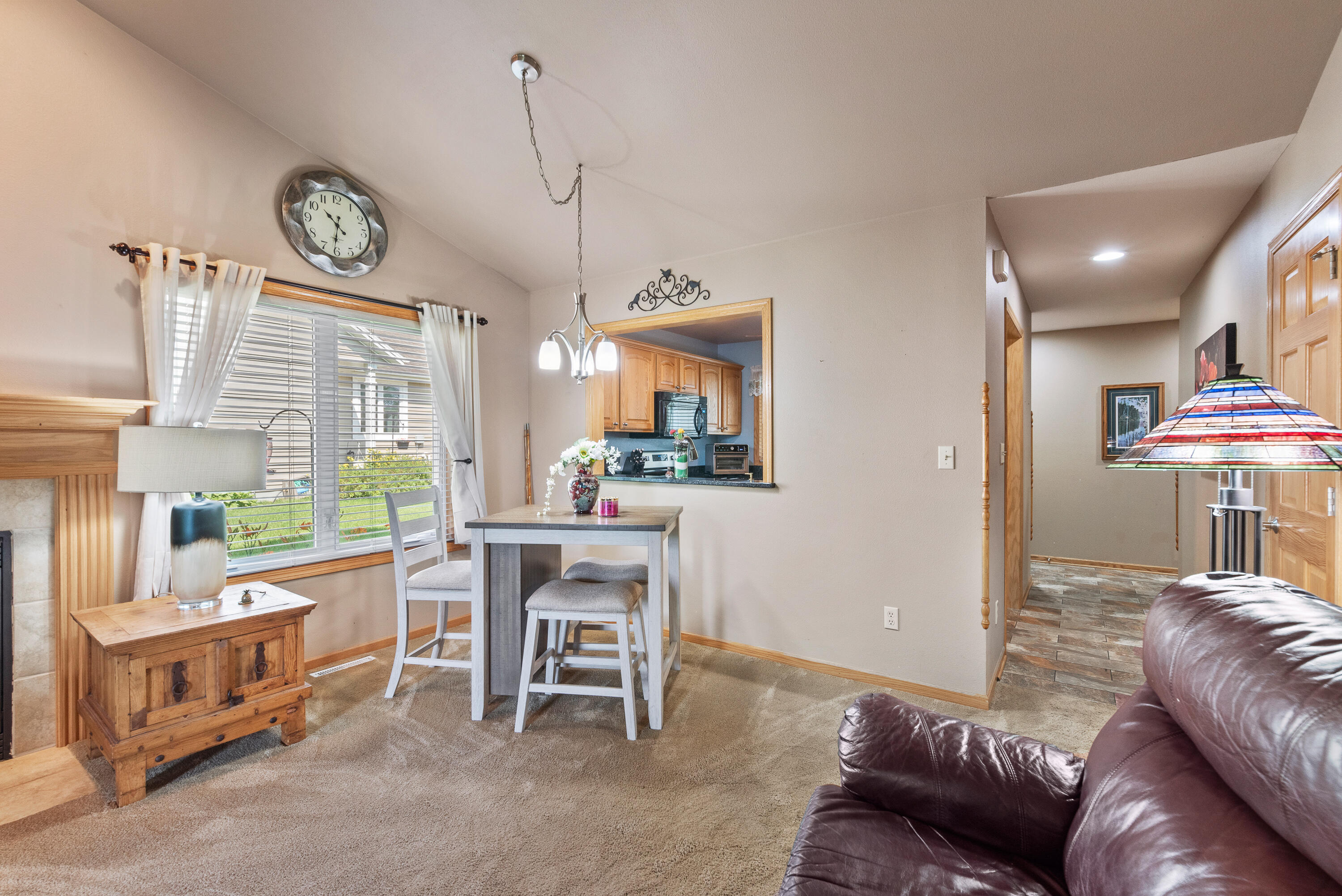 923 Algoma Dr