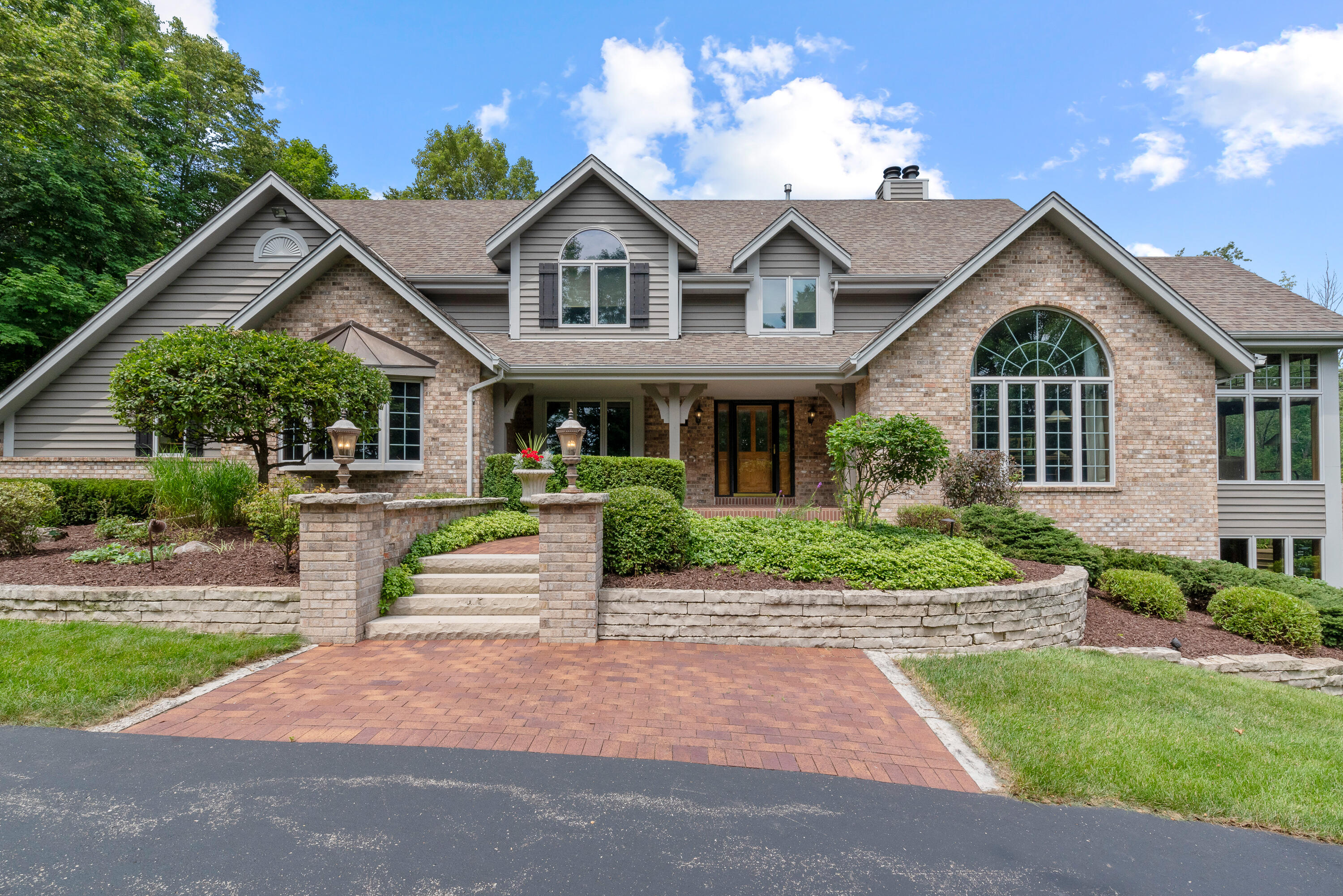 3172 Willowgate Pass