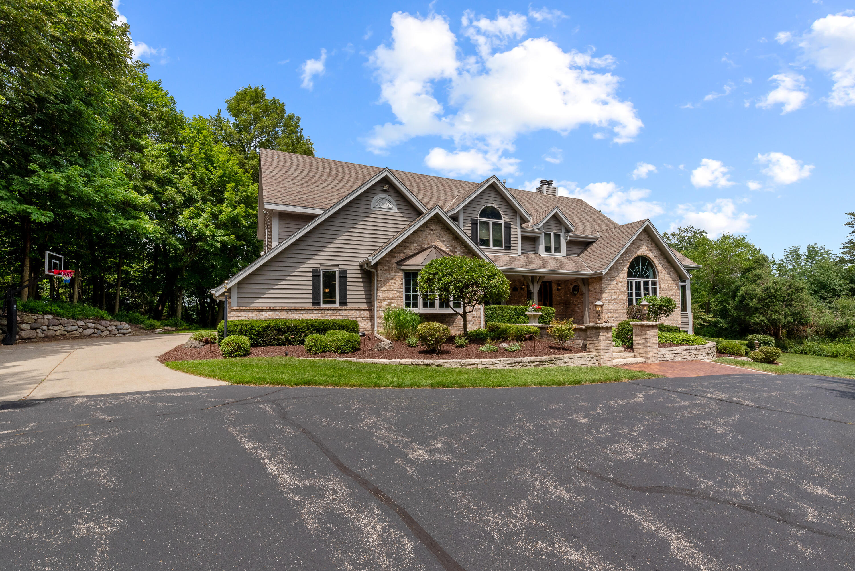 3172 Willowgate Pass