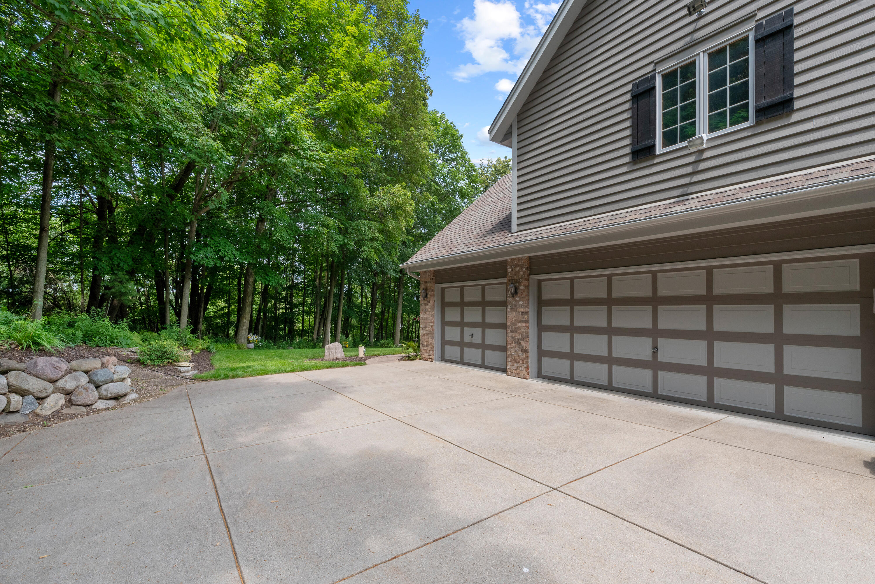 3172 Willowgate Pass