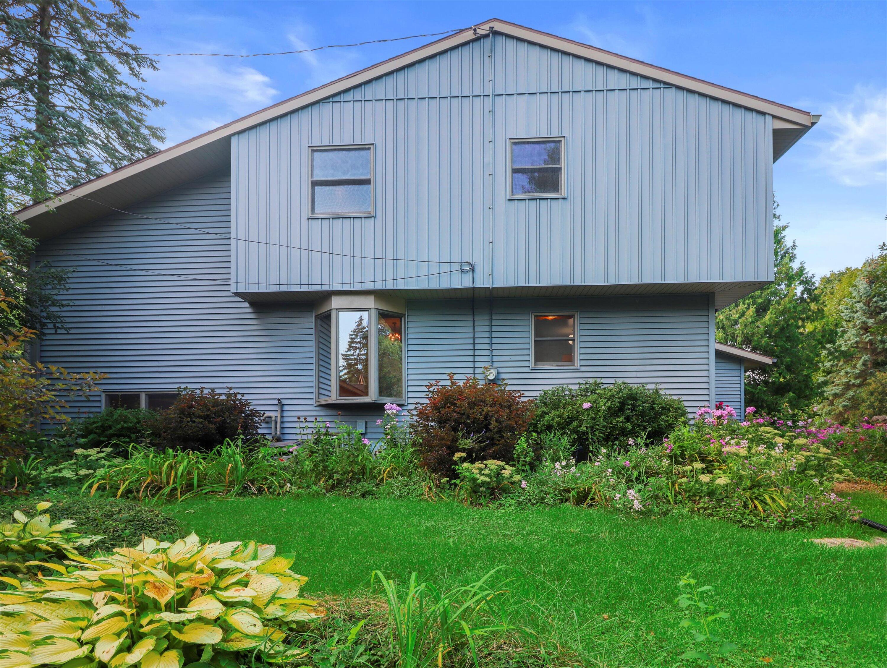 165 Riverview Ct