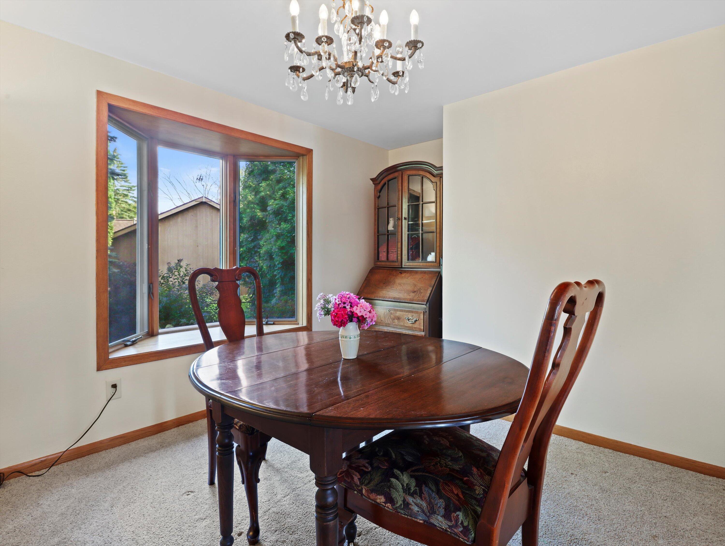165 Riverview Ct
