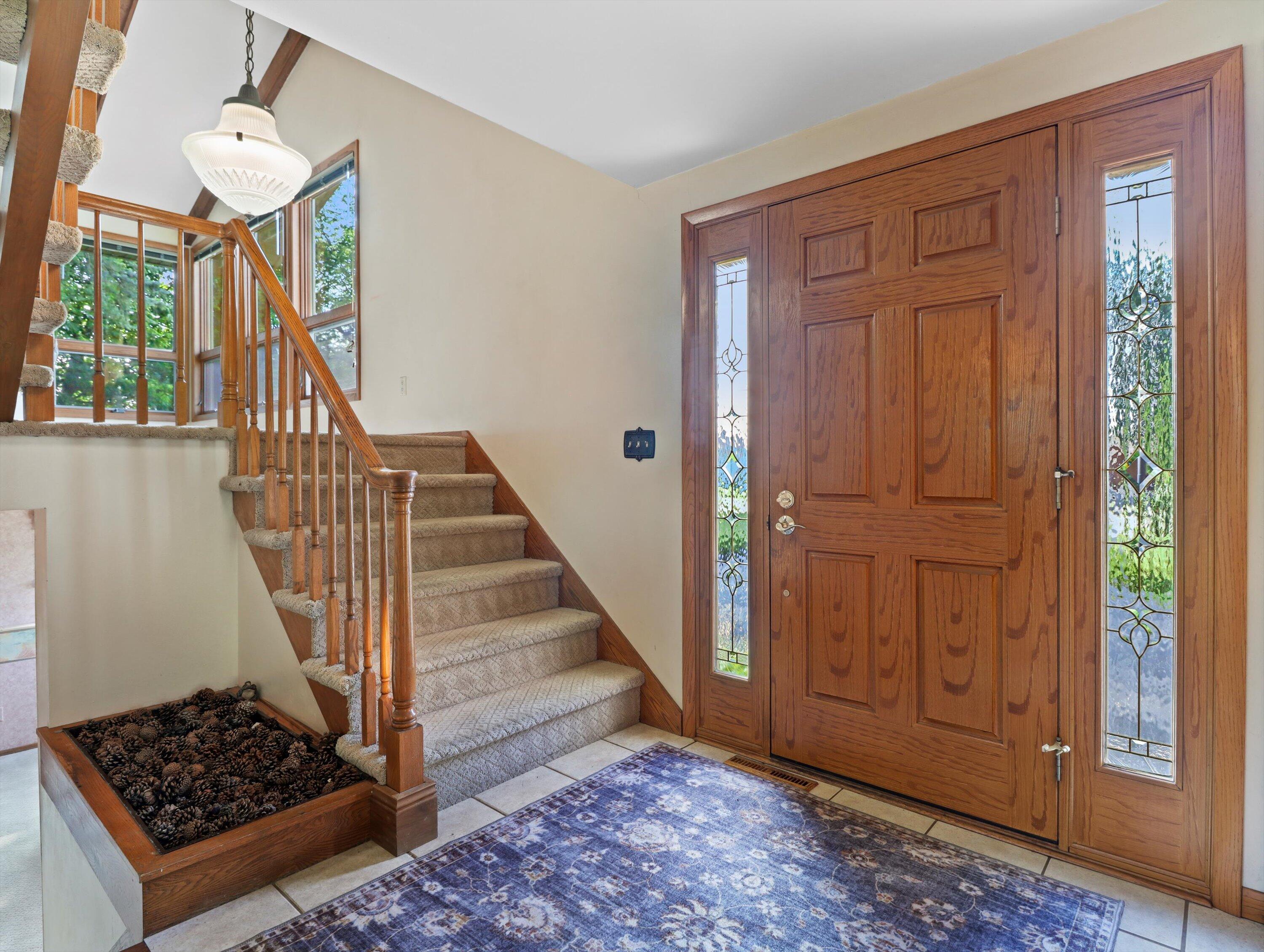 165 Riverview Ct