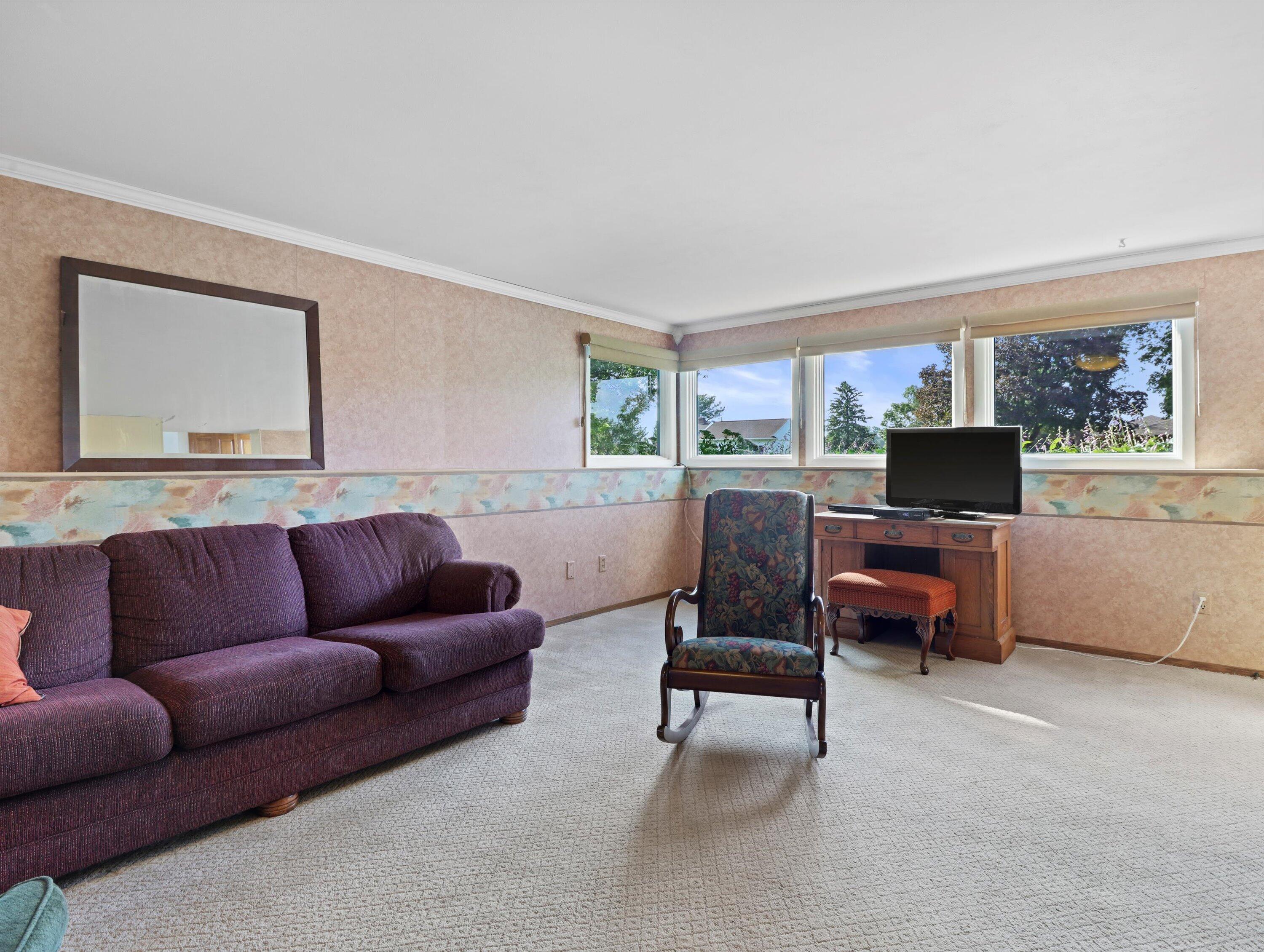165 Riverview Ct