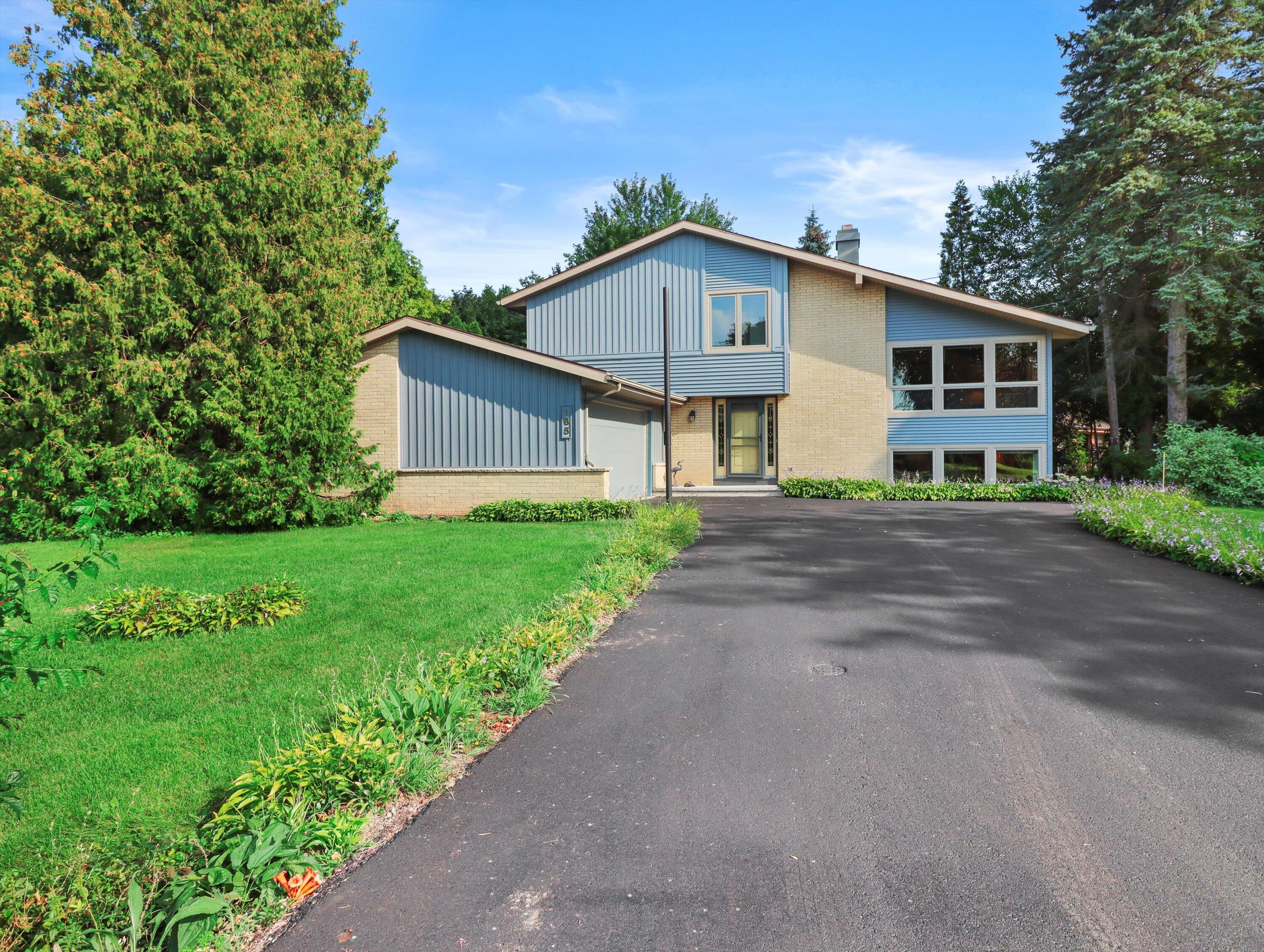 165 Riverview Ct
