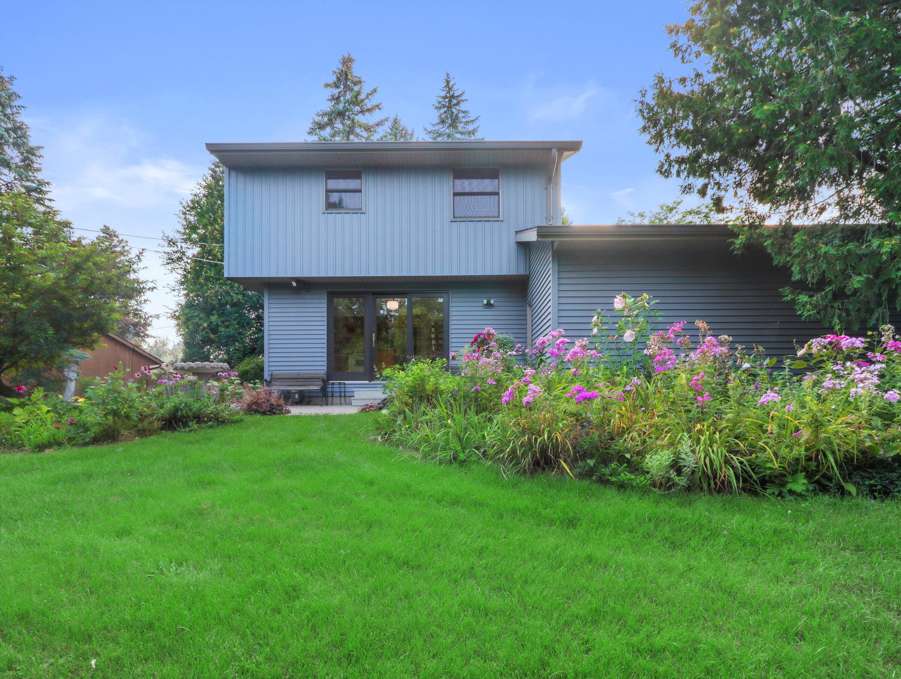 165 Riverview Ct