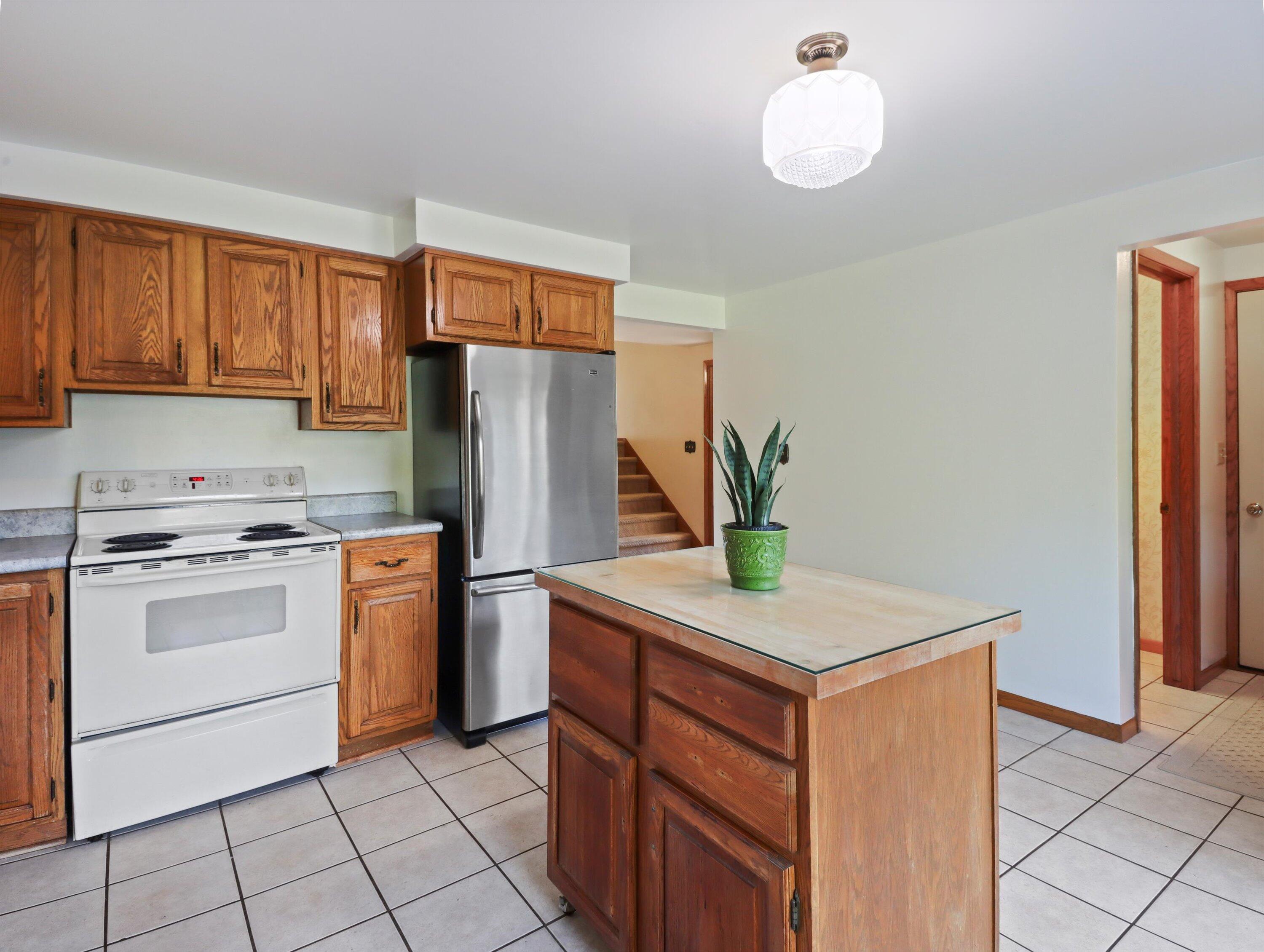 165 Riverview Ct
