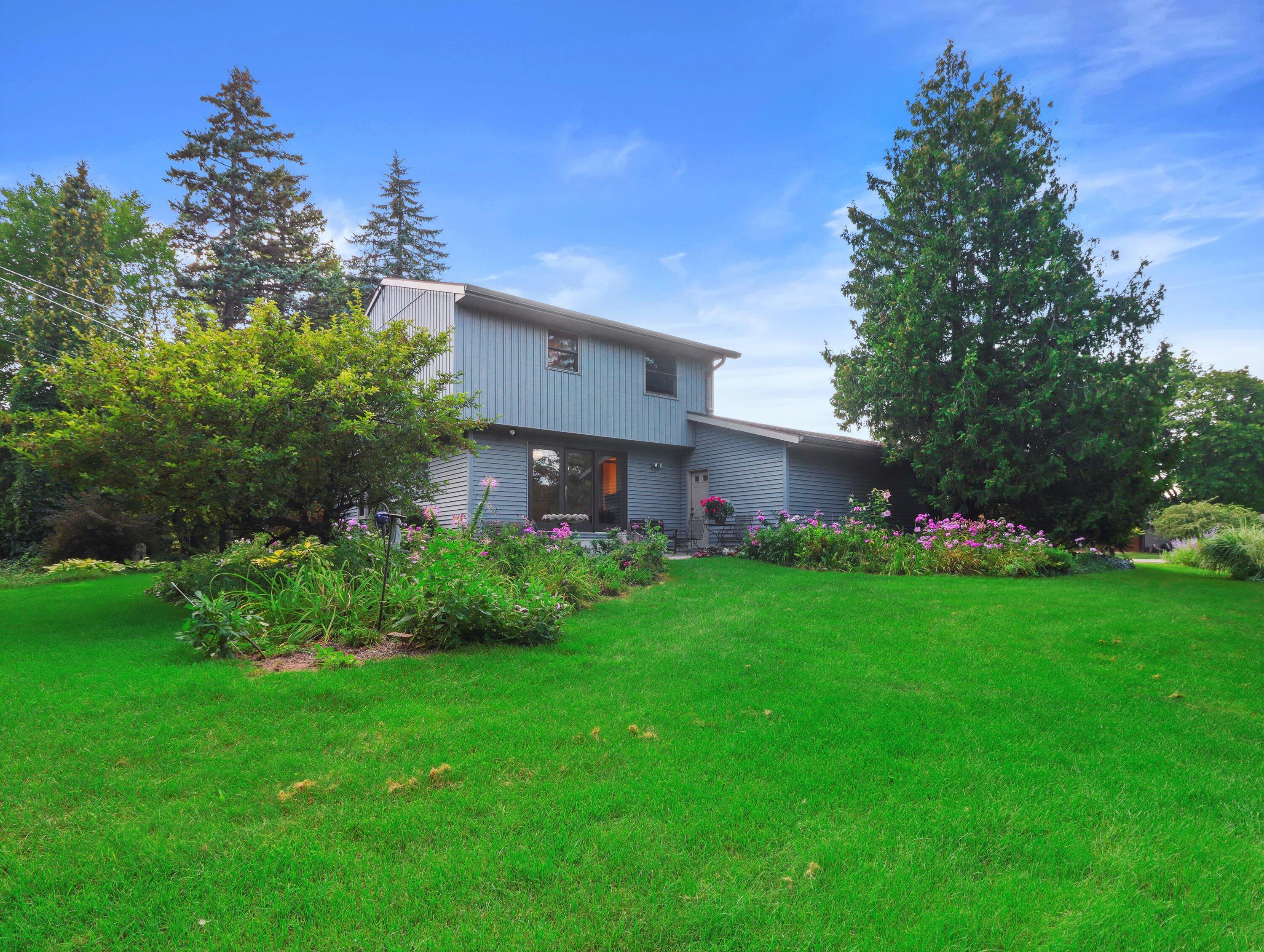 165 Riverview Ct