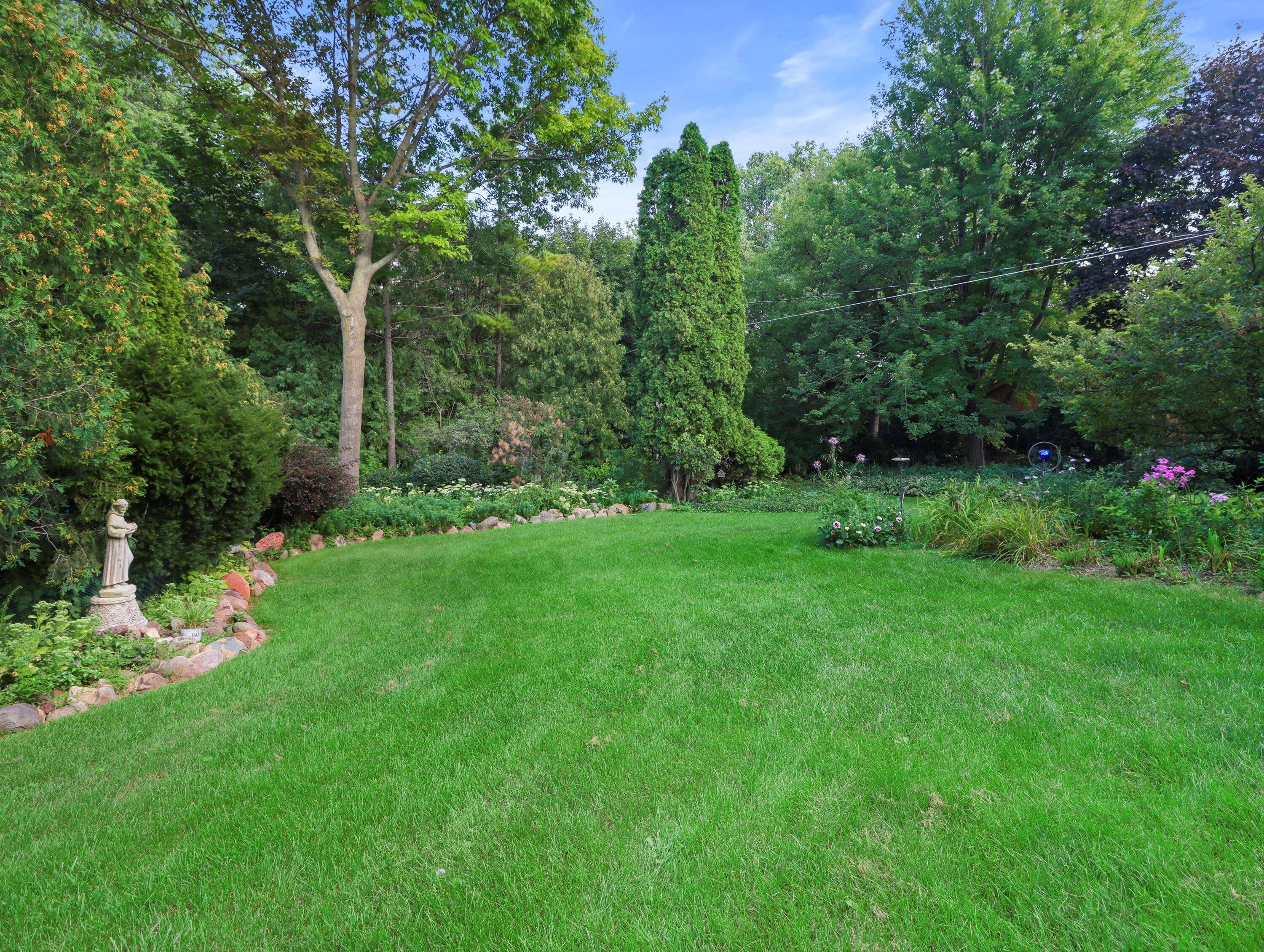 165 Riverview Ct