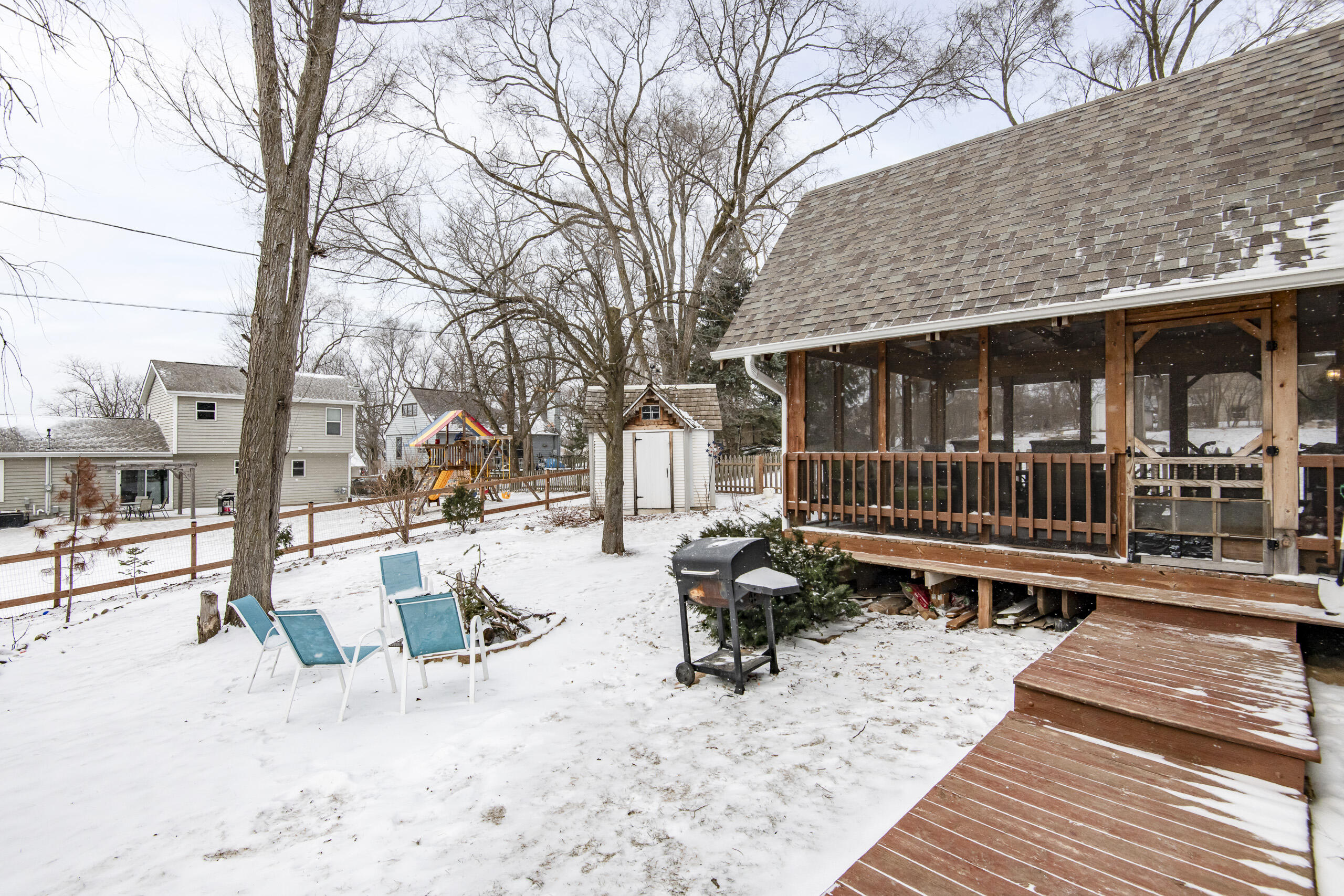 N9171 Elm St