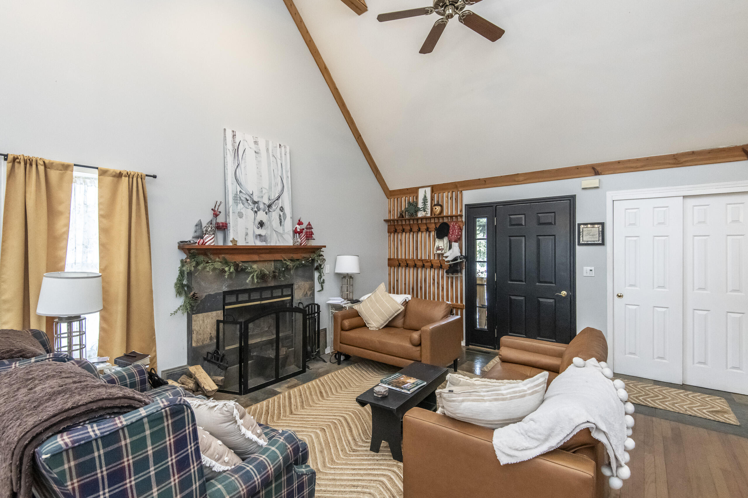 N9171 Elm St