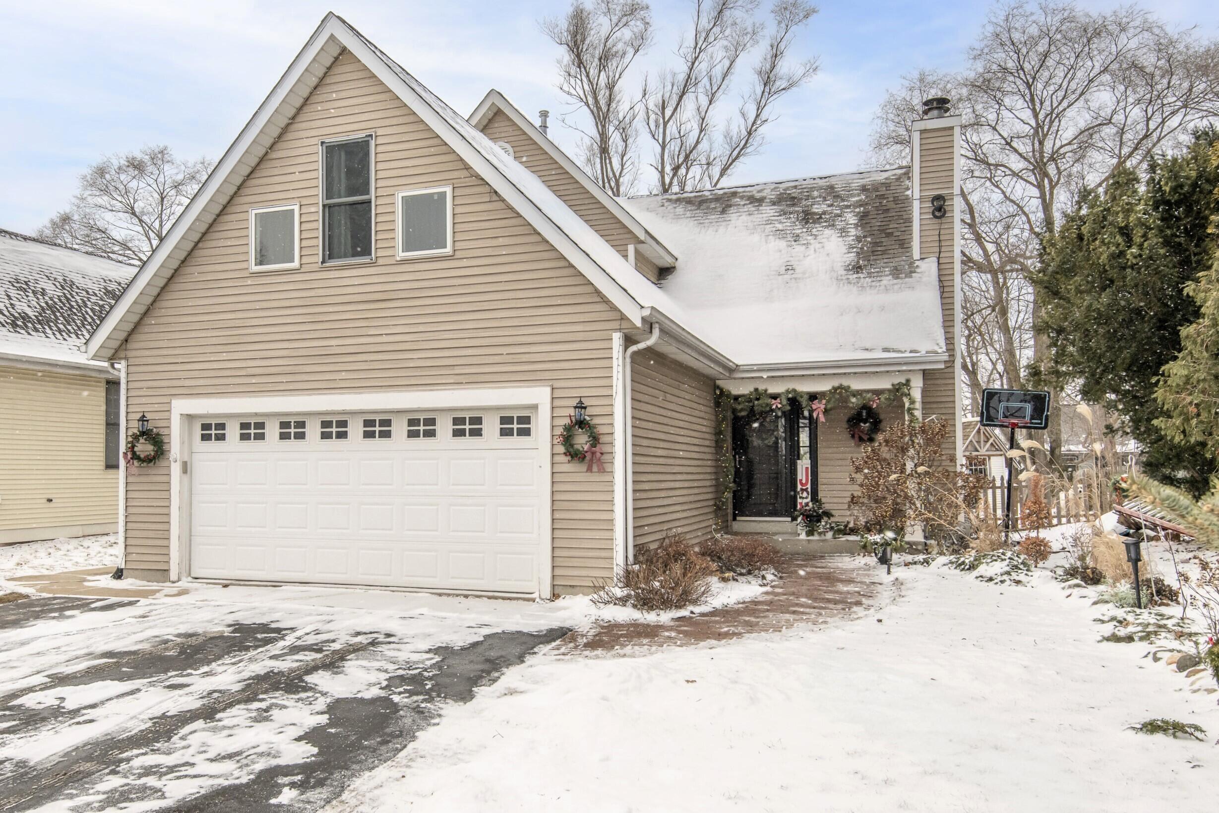 N9171 Elm St