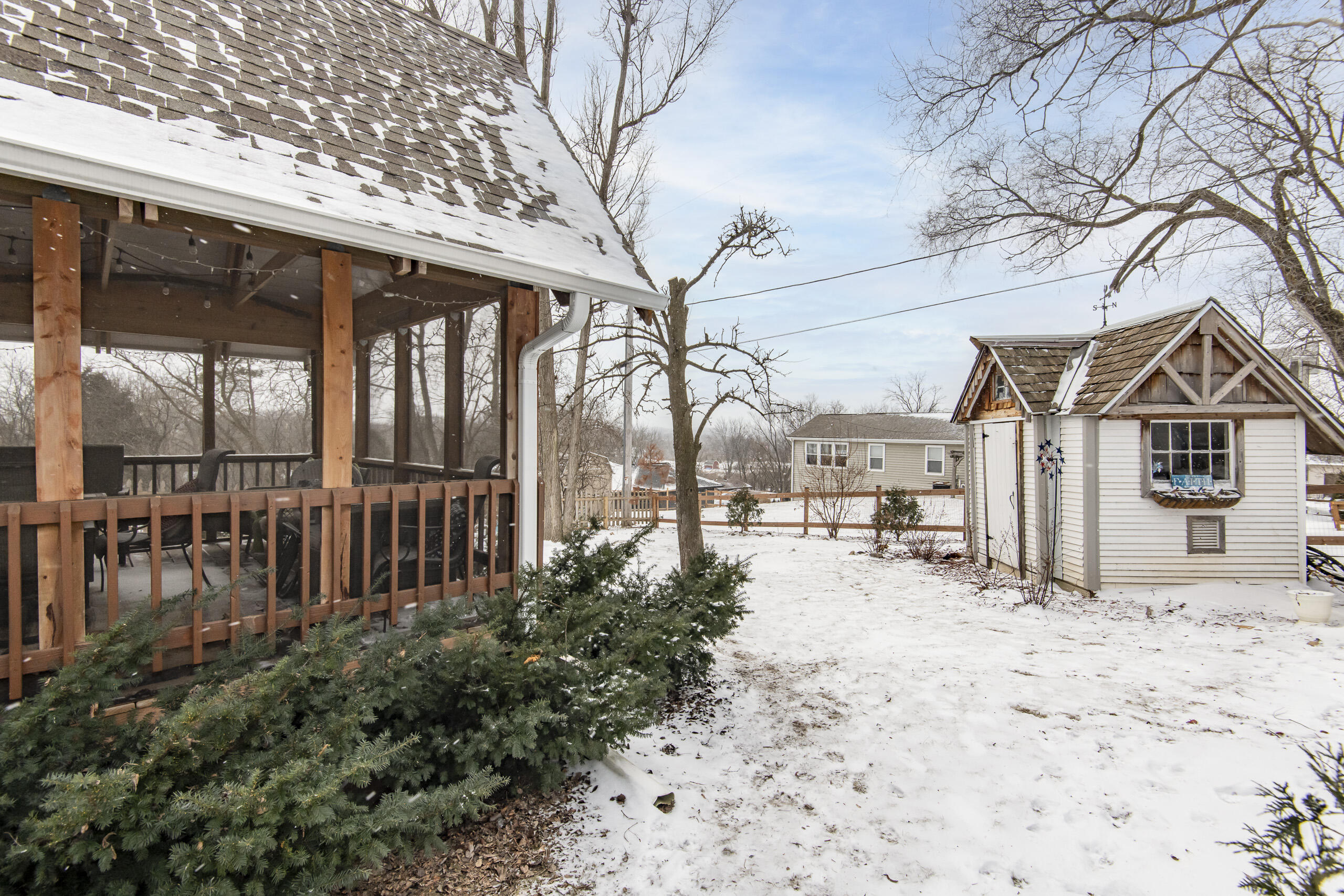 N9171 Elm St