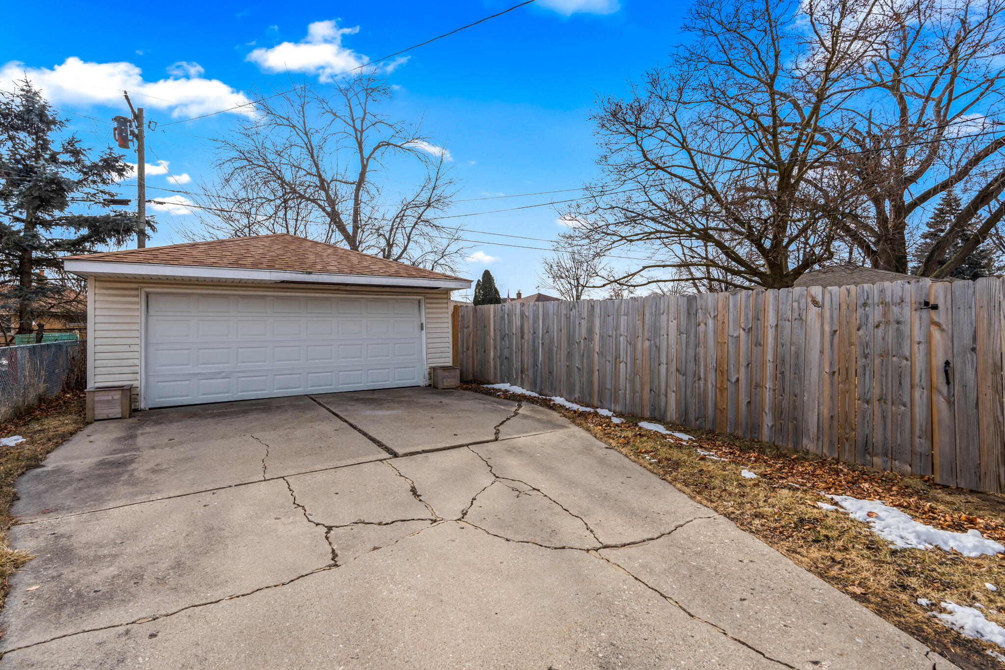8549 W Douglas Ave