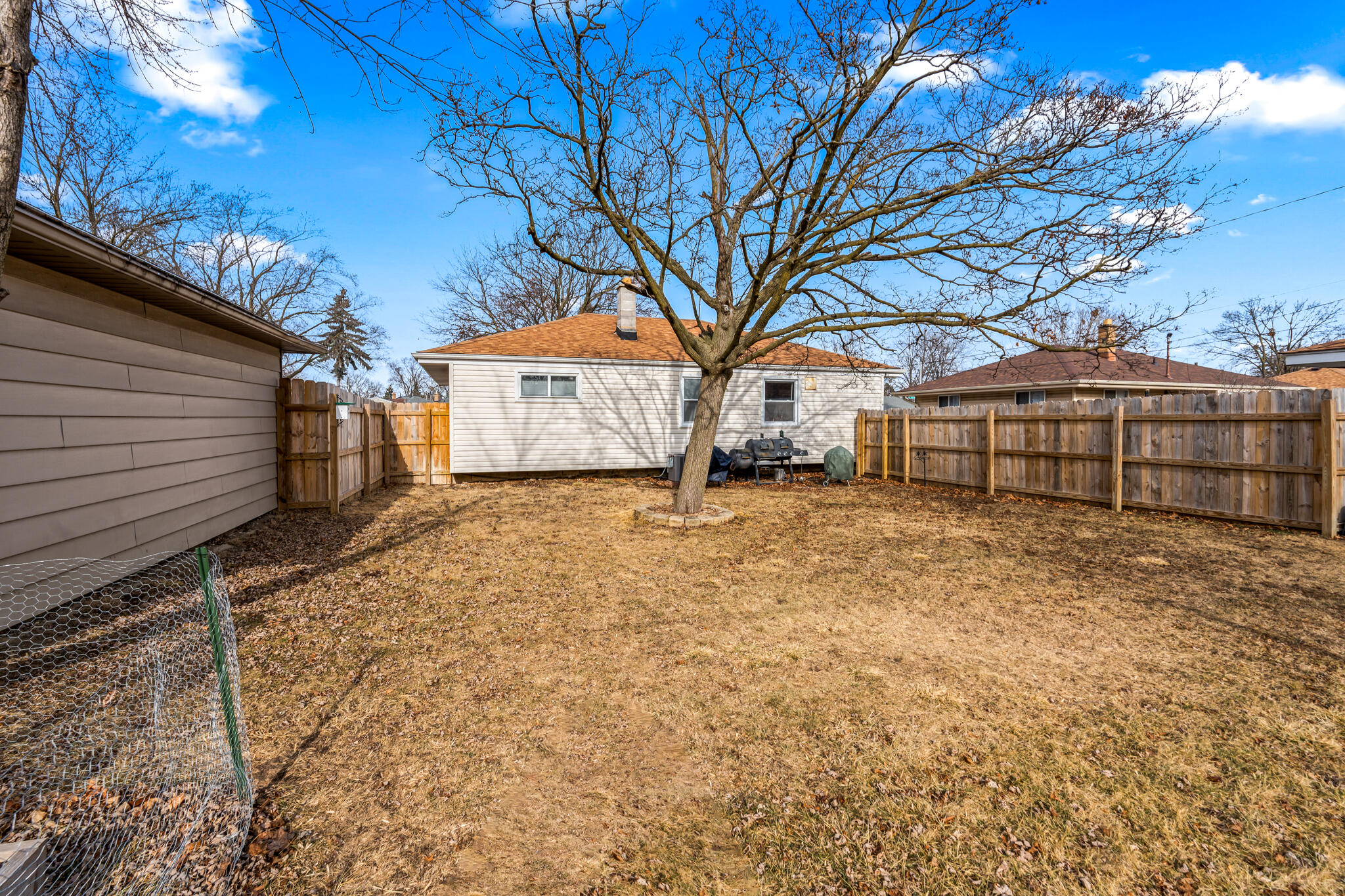 8549 W Douglas Ave