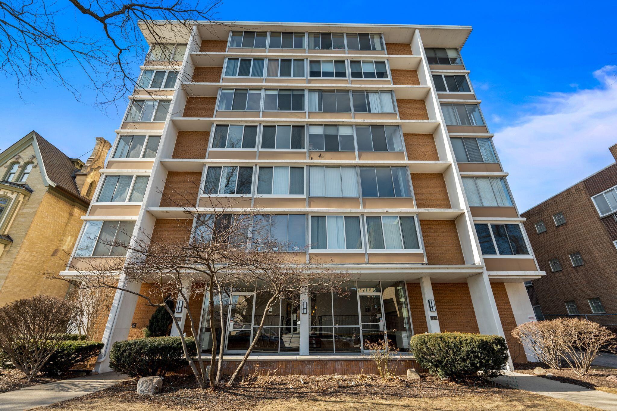 1409 N Prospect Ave