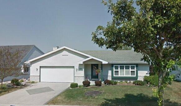 2900 E Emily Ave