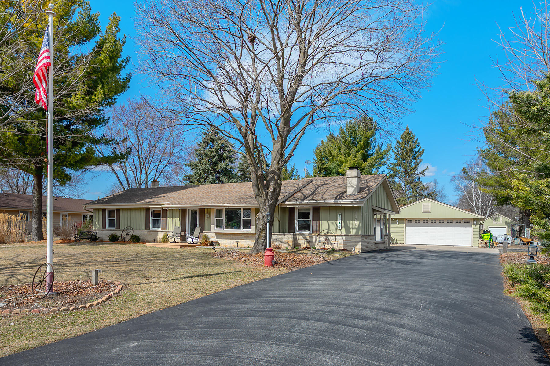 3368 Mount Ln