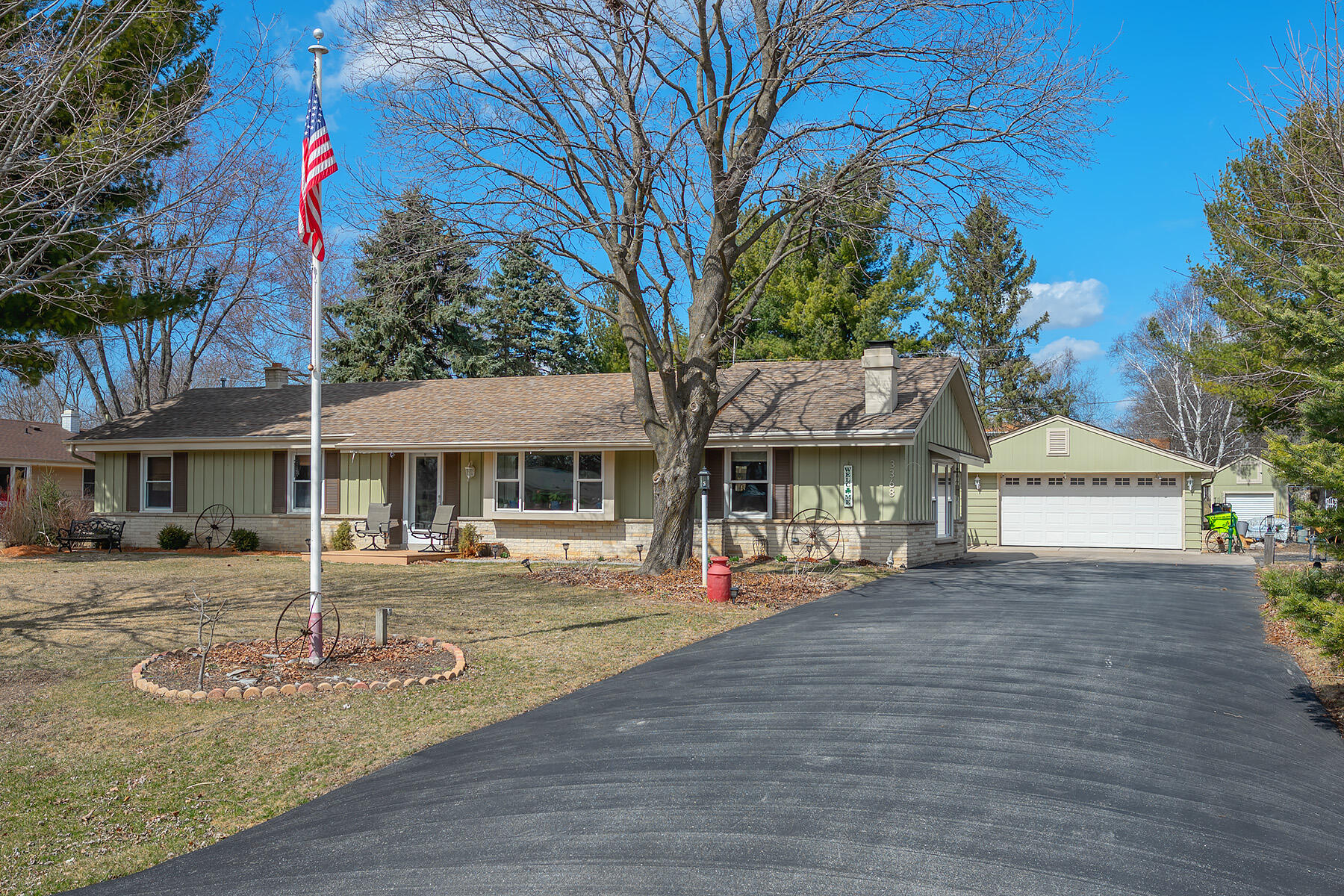 3368 Mount Ln