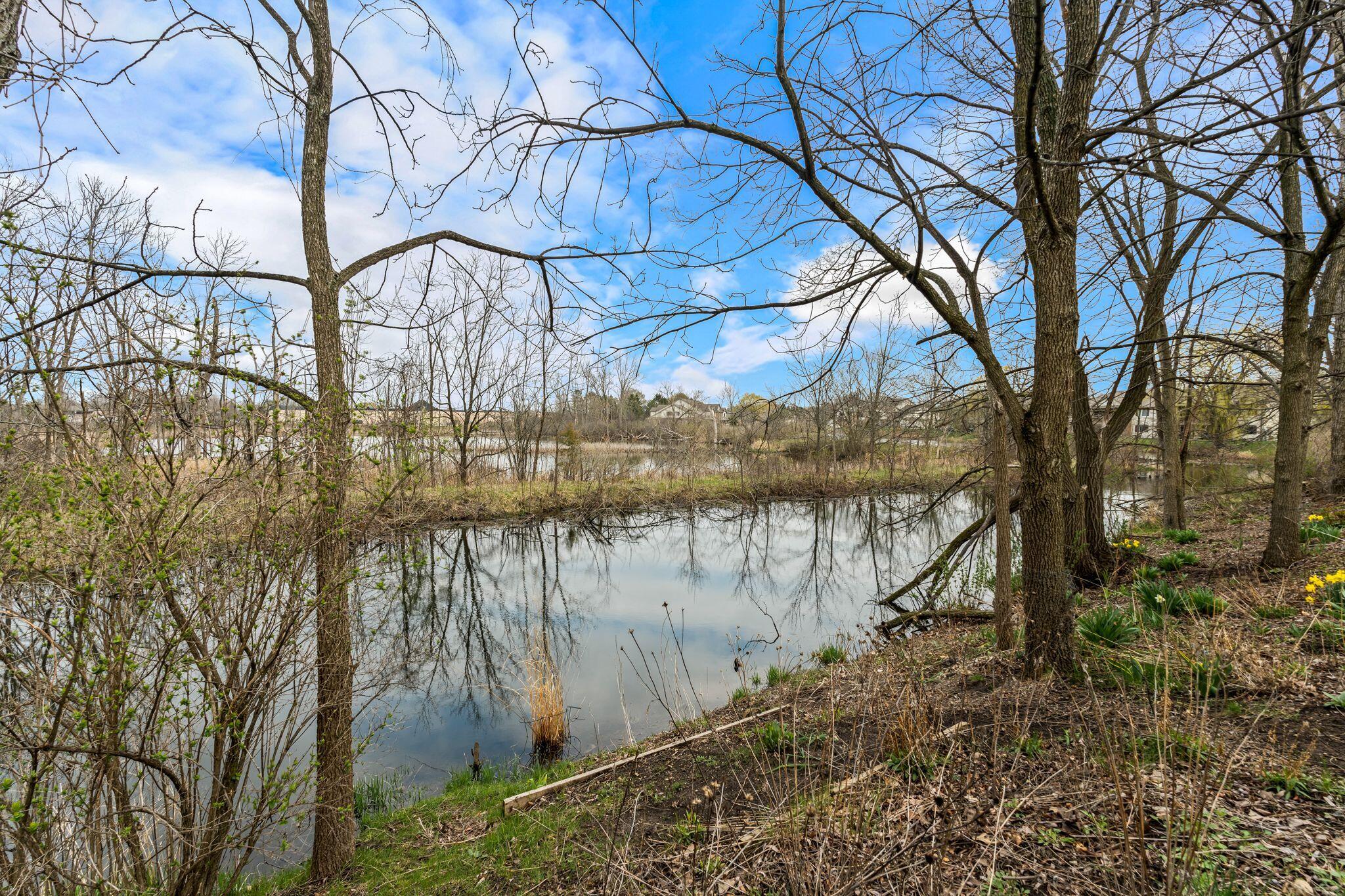 W194S7764 Overlook Bay Rd