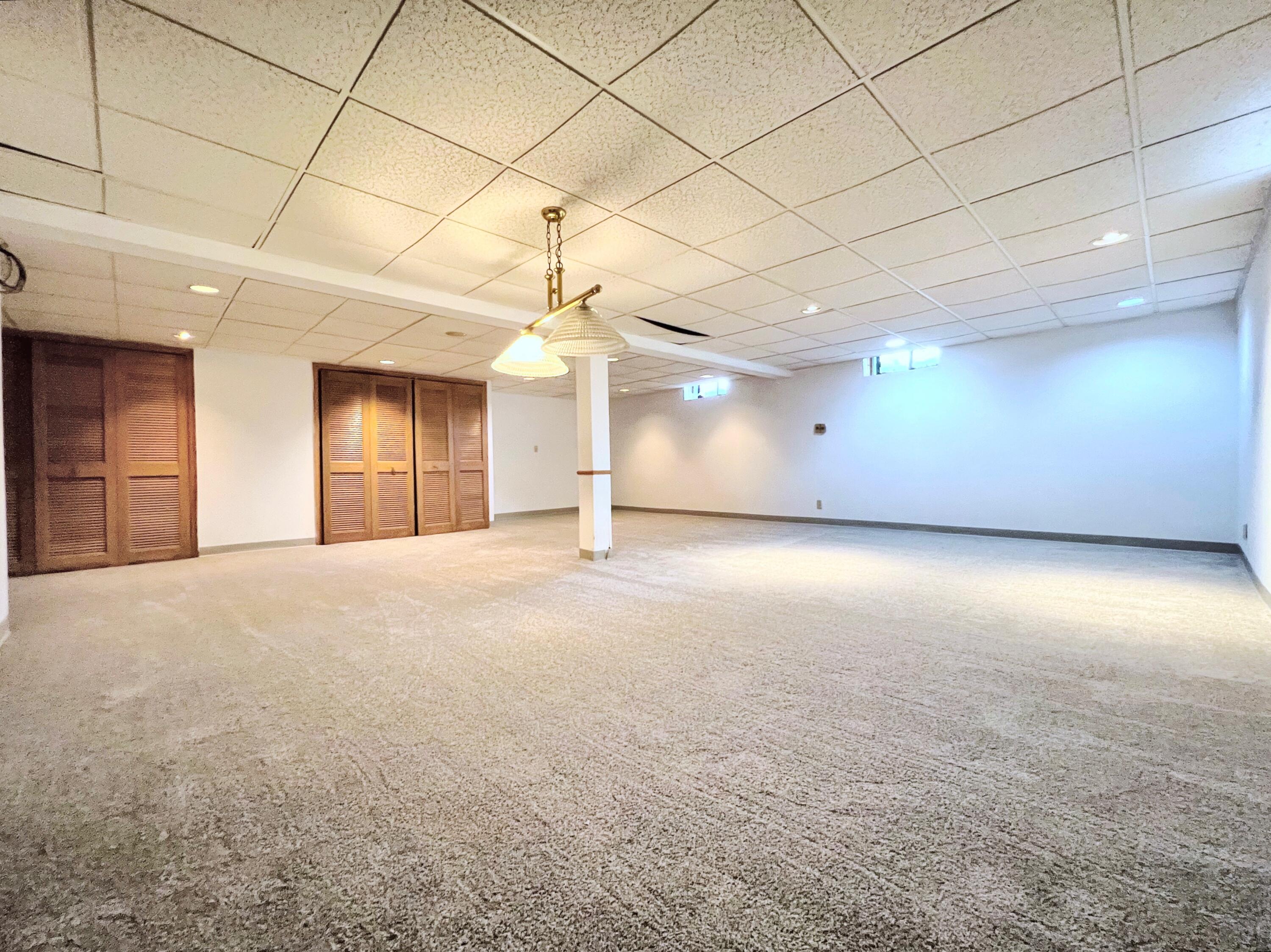 1533 W El Rancho Dr