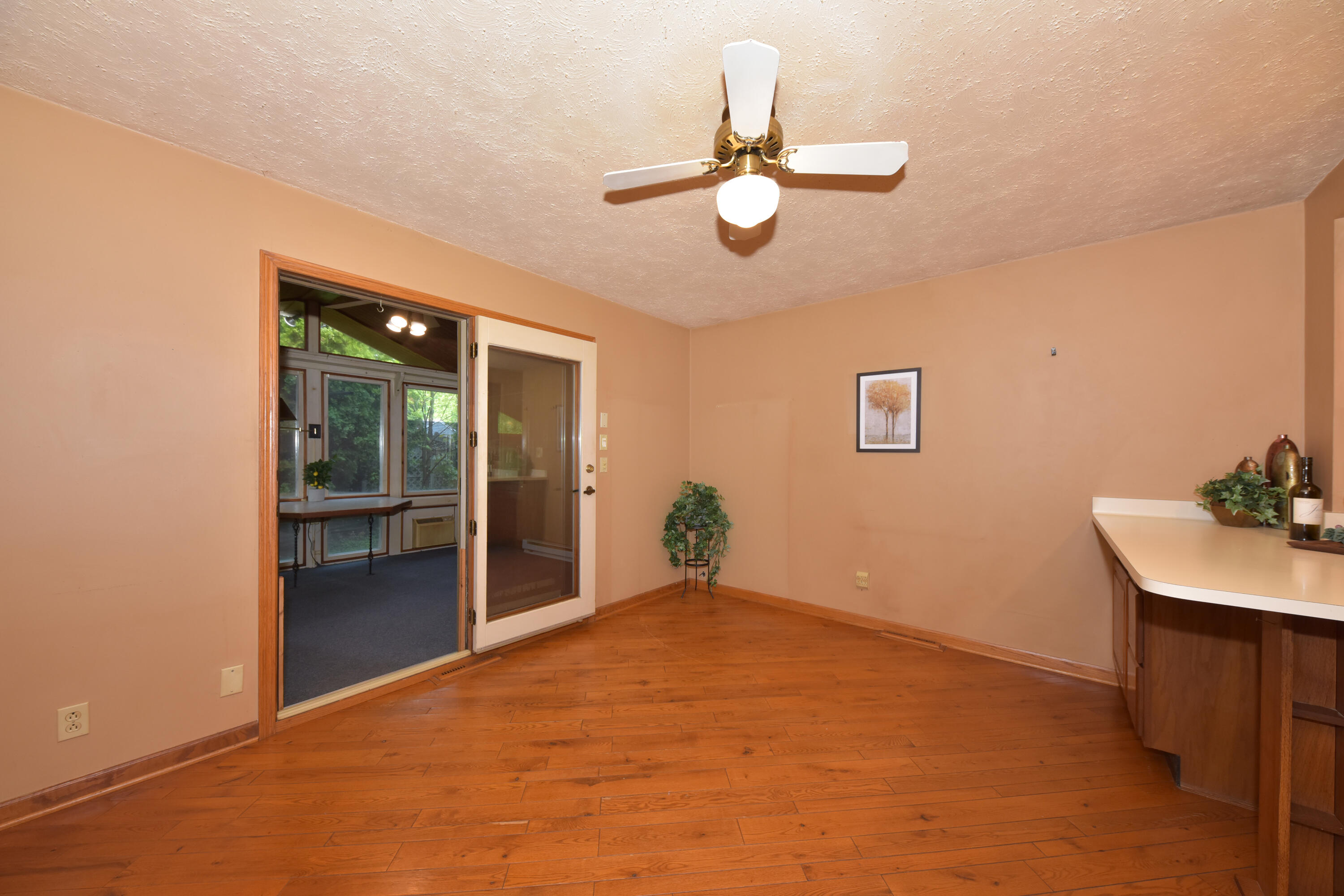 W59N729 Highwood Dr