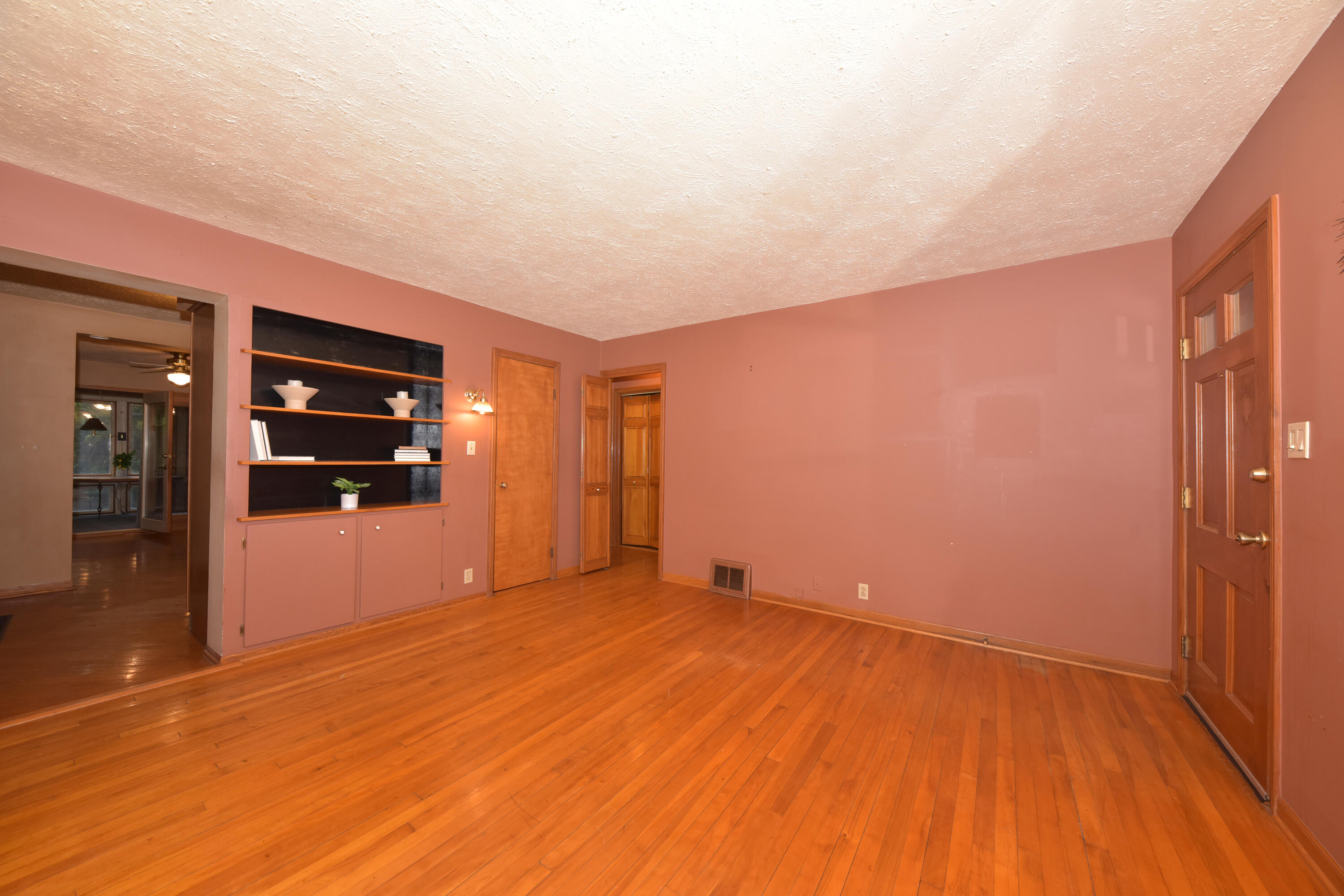 W59N729 Highwood Dr